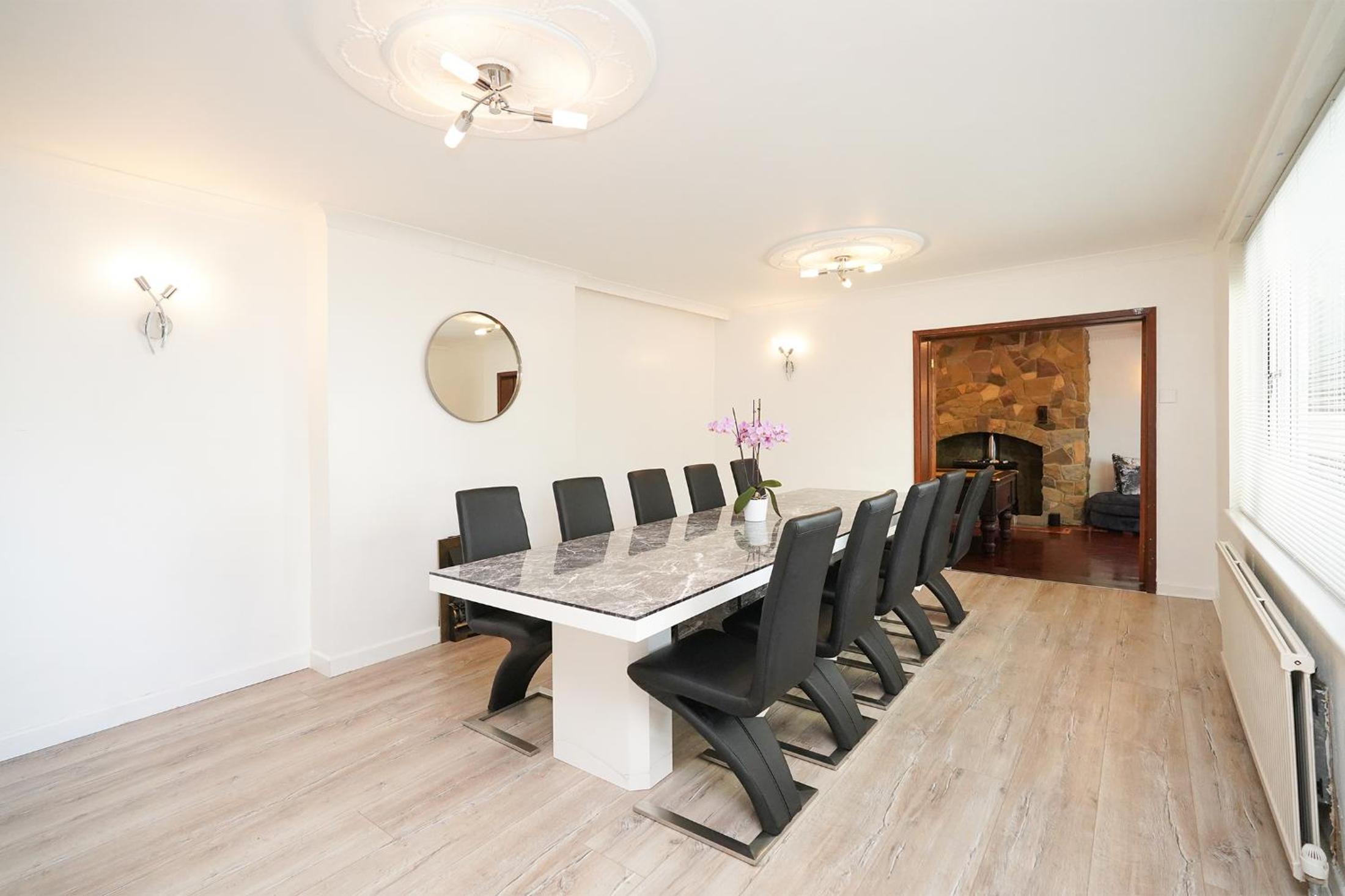 Hotel Spa Home With Pool Sauna Hottub & Cocktail Bar