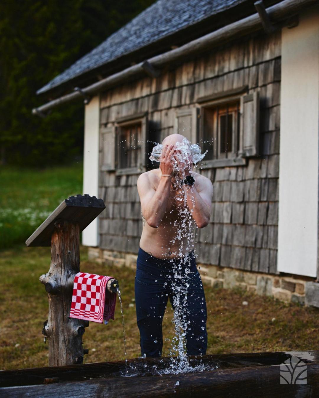 Waldhütte KOSAK - jetzt neu mit Bad & WC