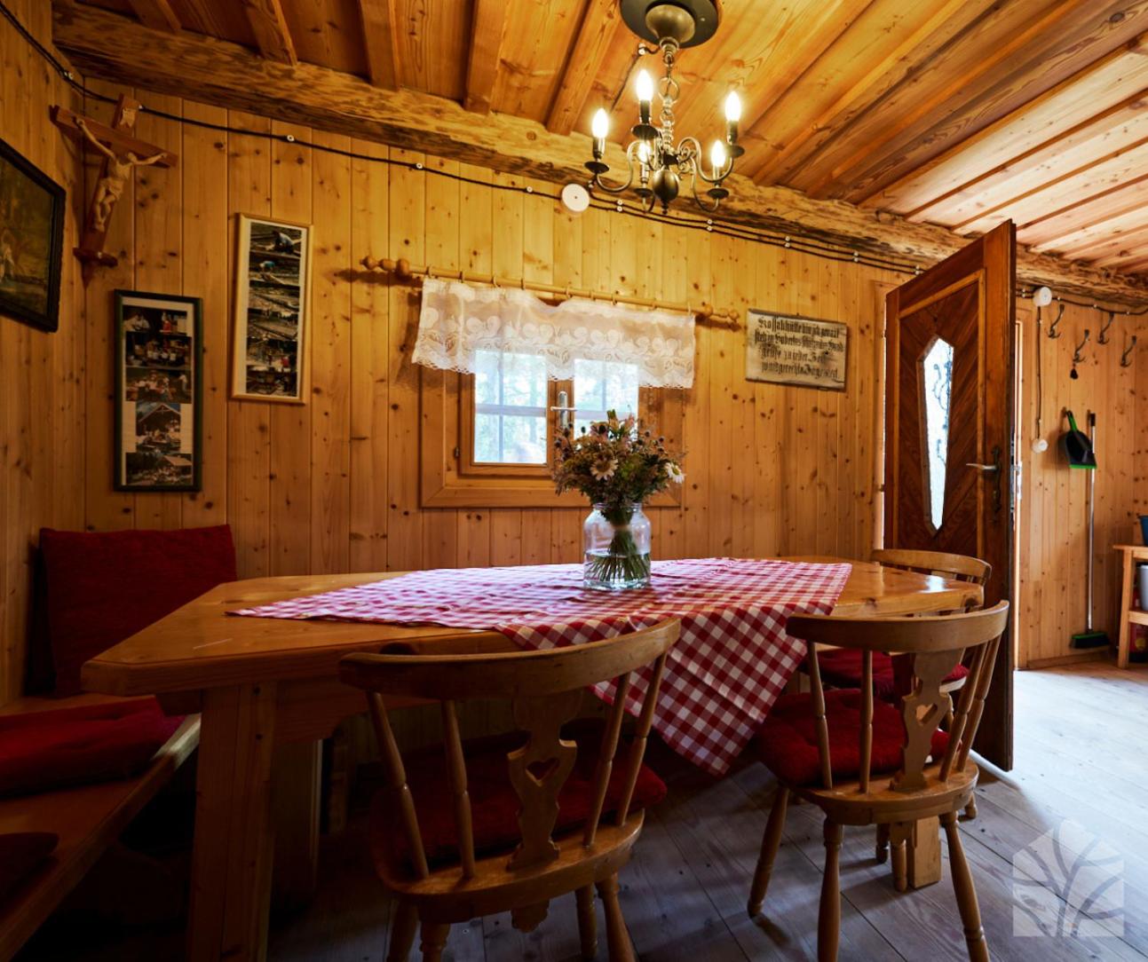 Waldhütte KOSAK - jetzt neu mit Bad & WC