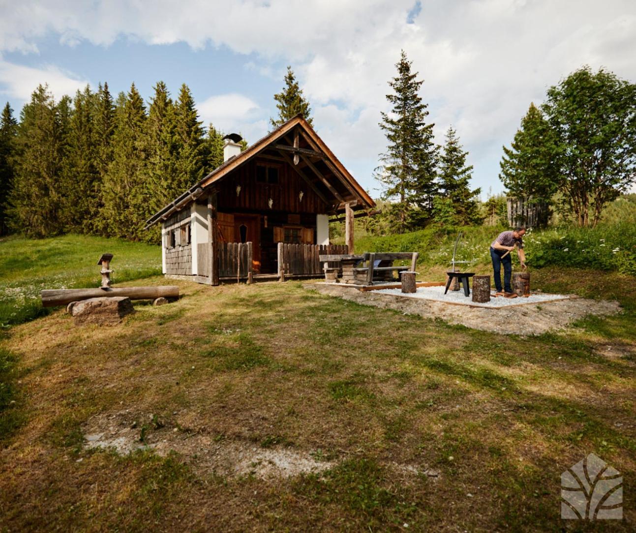 Waldhütte KOSAK - jetzt neu mit Bad & WC