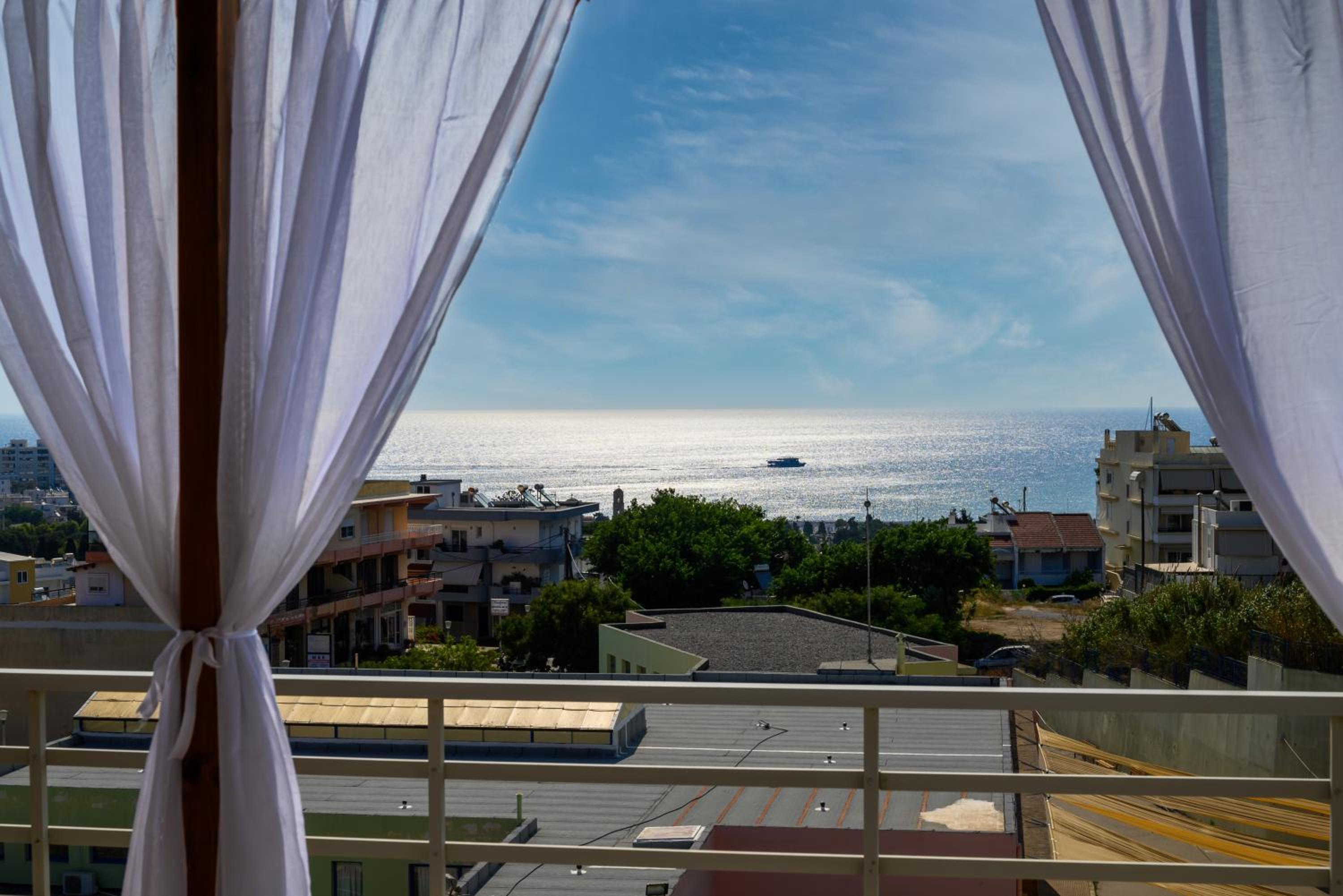 Harama House - Seaview City Apt. view 5