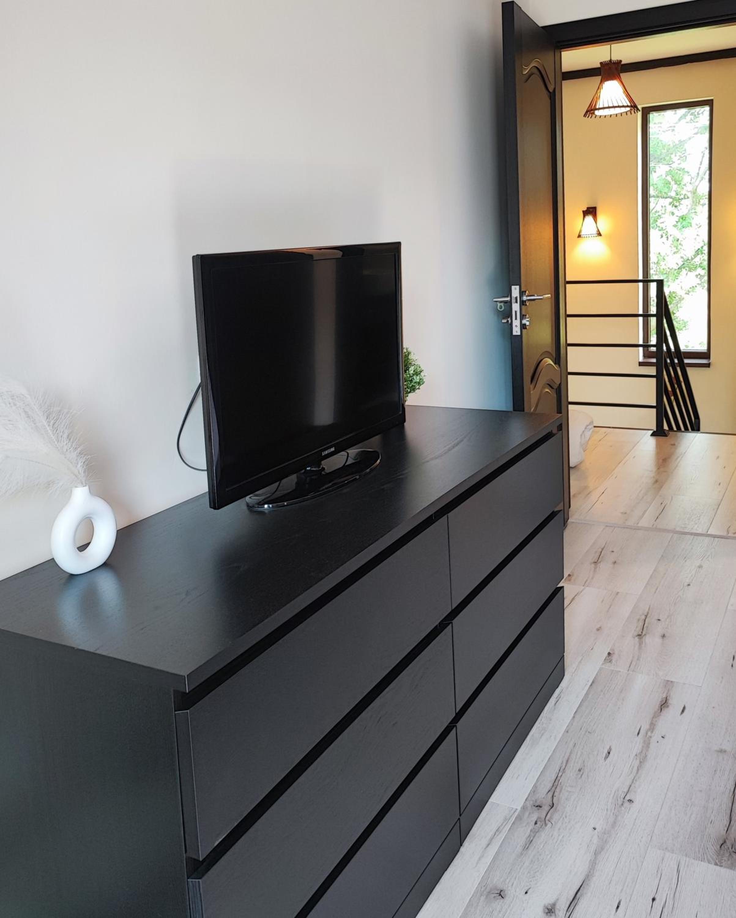 Zen House Bran view 4