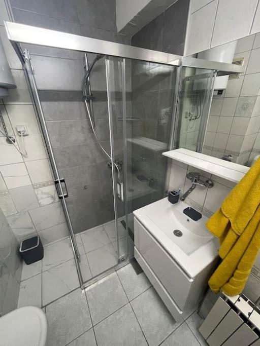 Charming 2 bedroom apartment.