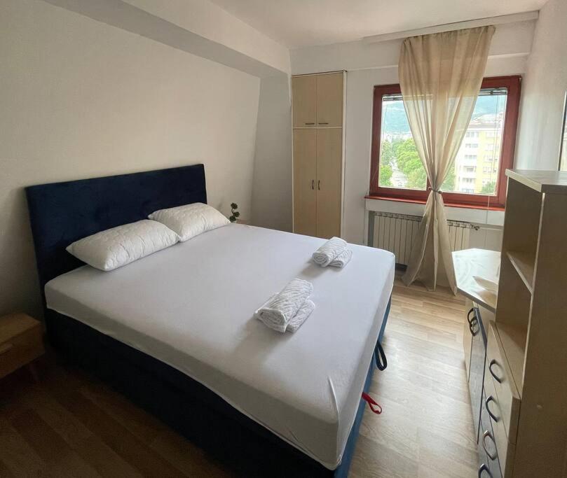 Charming 2 bedroom apartment.