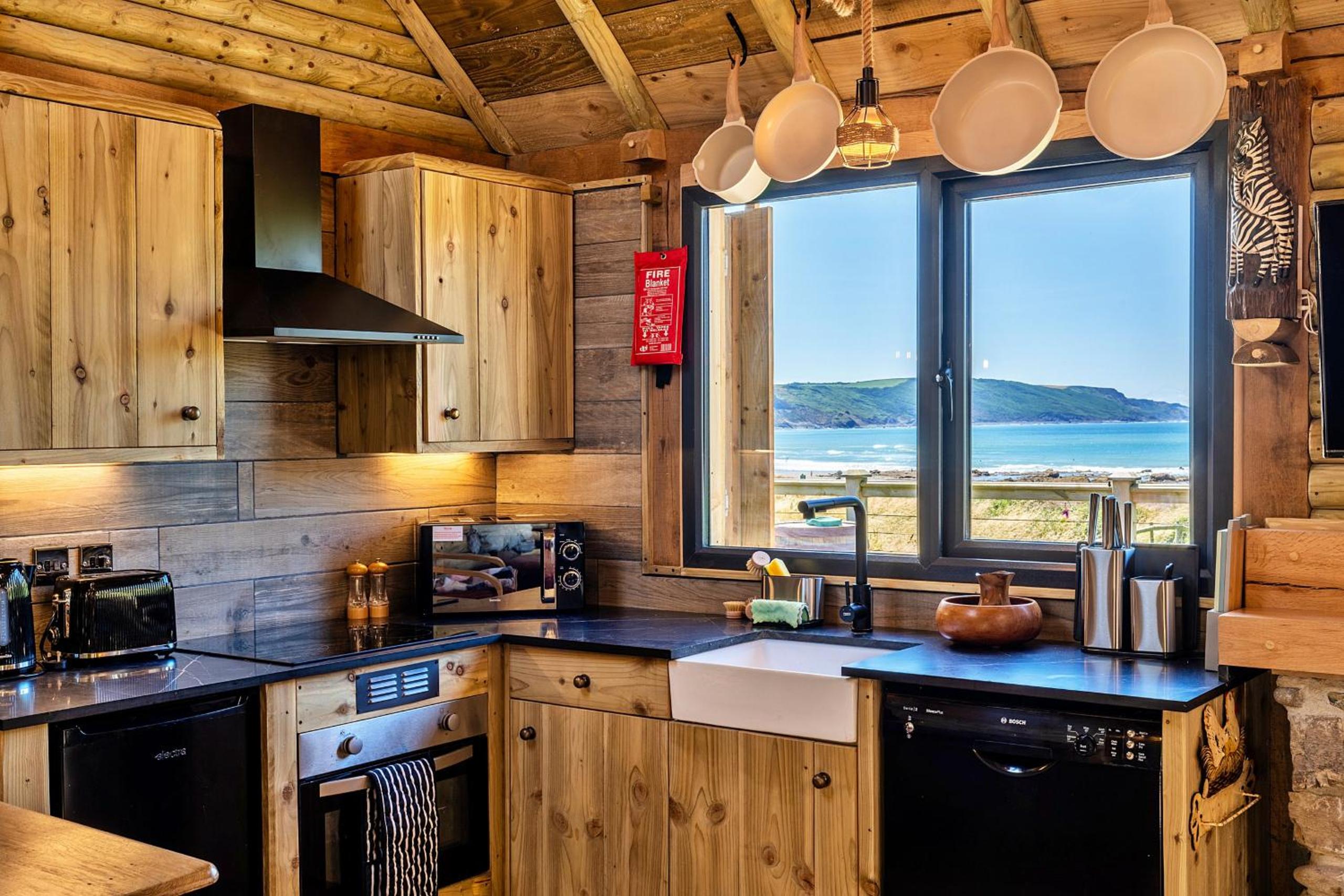 Finest Retreats - Driftwood view 2