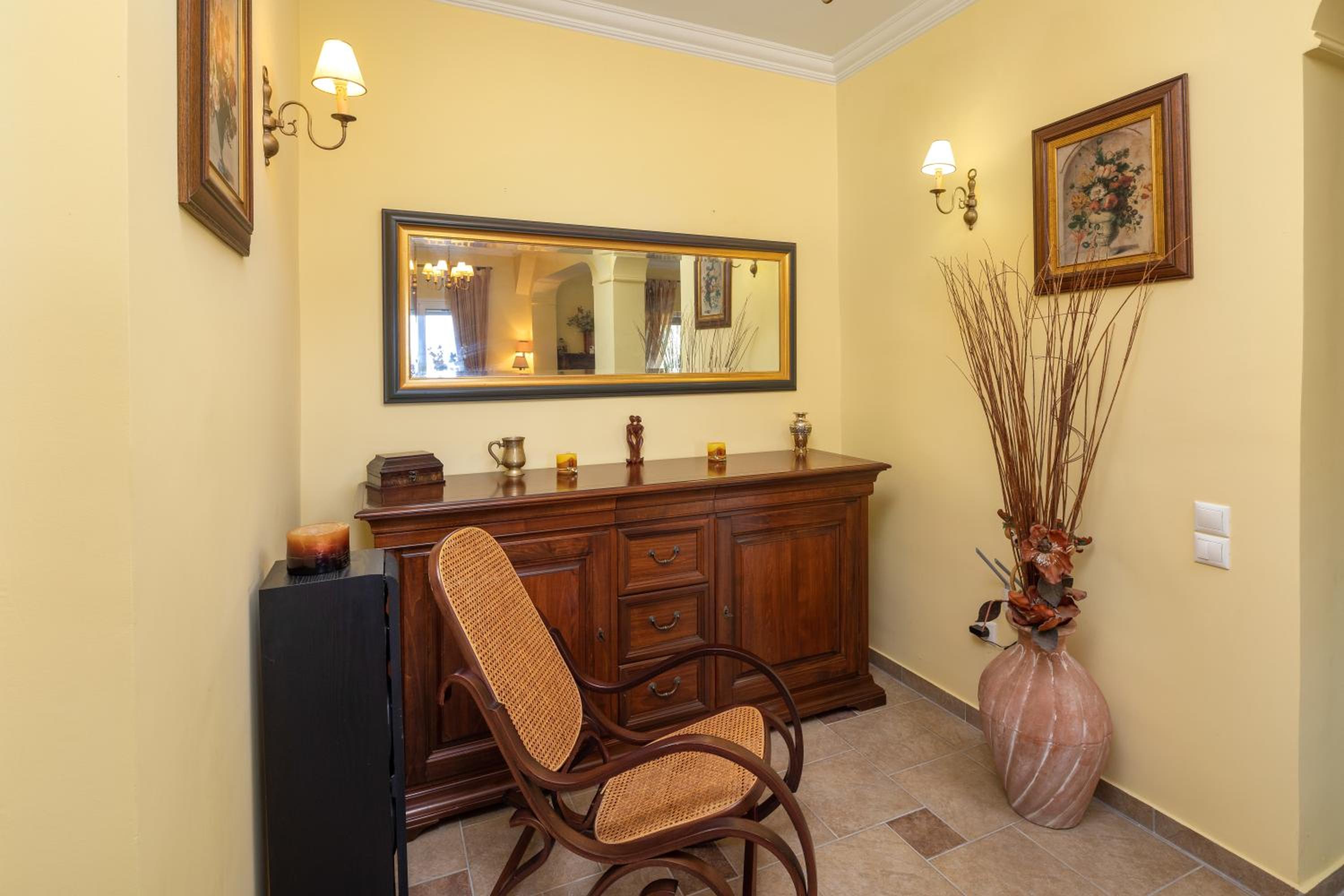 Villa Thea