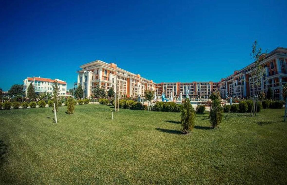 Flat at Prestige Fort Beach