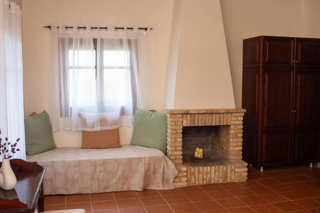 Oliva Cottage - Ideal for Families Close to Zakynthos Town photo 5