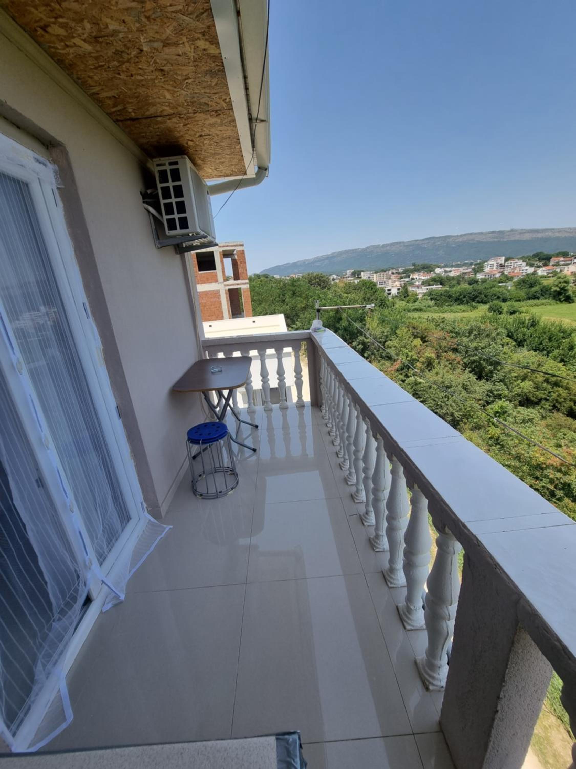 Becic Apartments