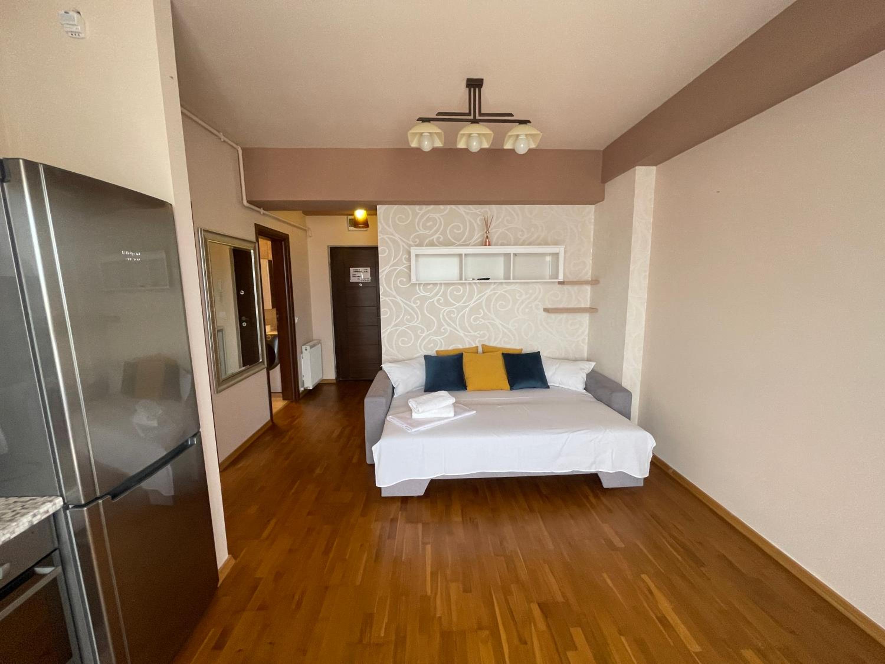 Summerland Sea-View Luxury Apartment view 4