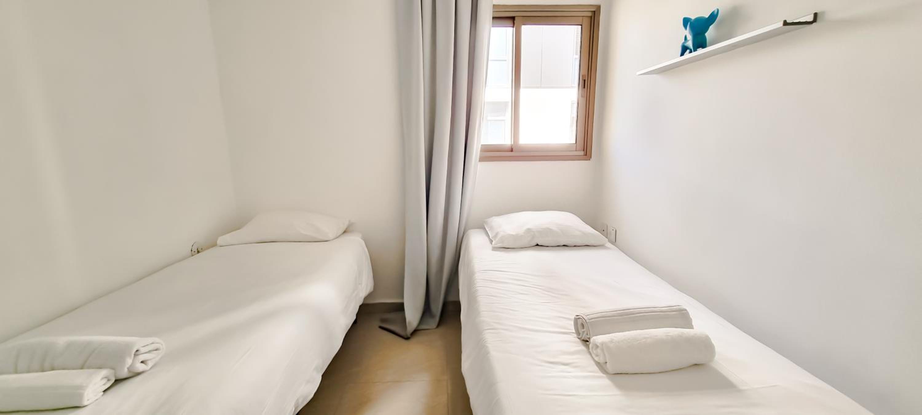 BnB Israel Apartments - HaRav Kook Lilas view 4