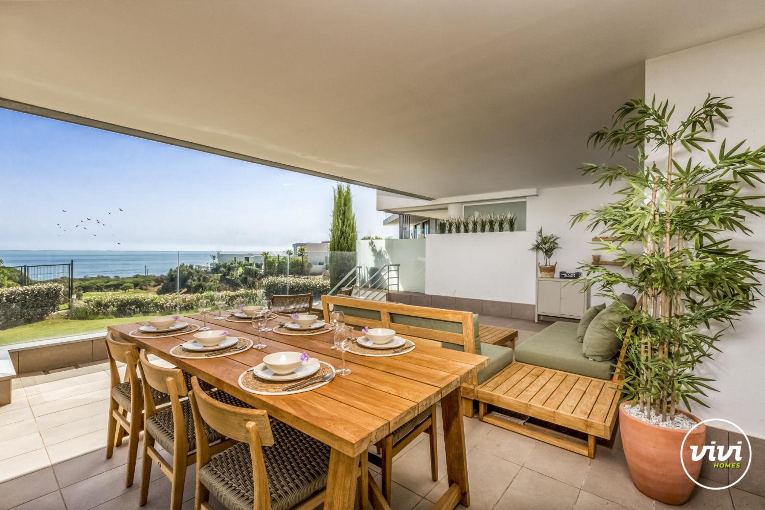 ViVi Homes - Casa Ferli Marbella Pool, Garden, Golf & Sea View