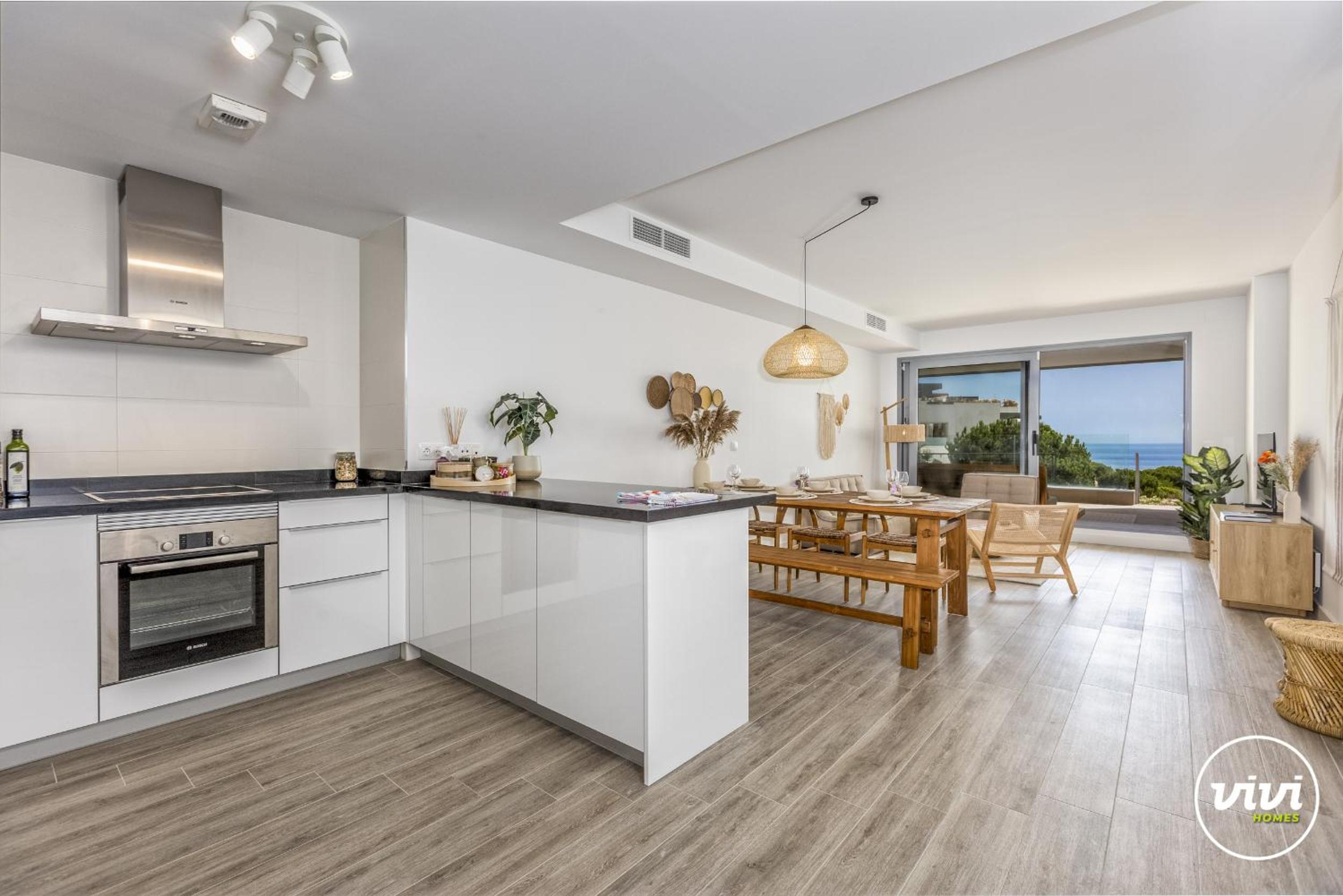 ViVi Homes - Casa Ferli Marbella Pool, Garden, Golf & Sea View