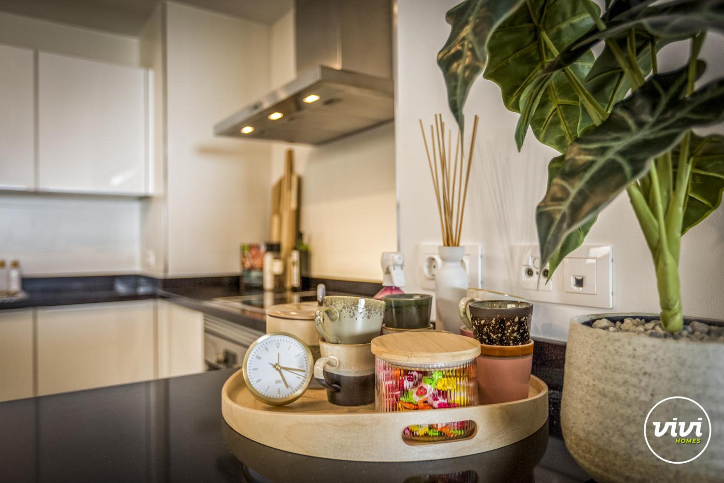 ViVi Homes - Casa Ferli Marbella Pool, Garden, Golf & Sea View