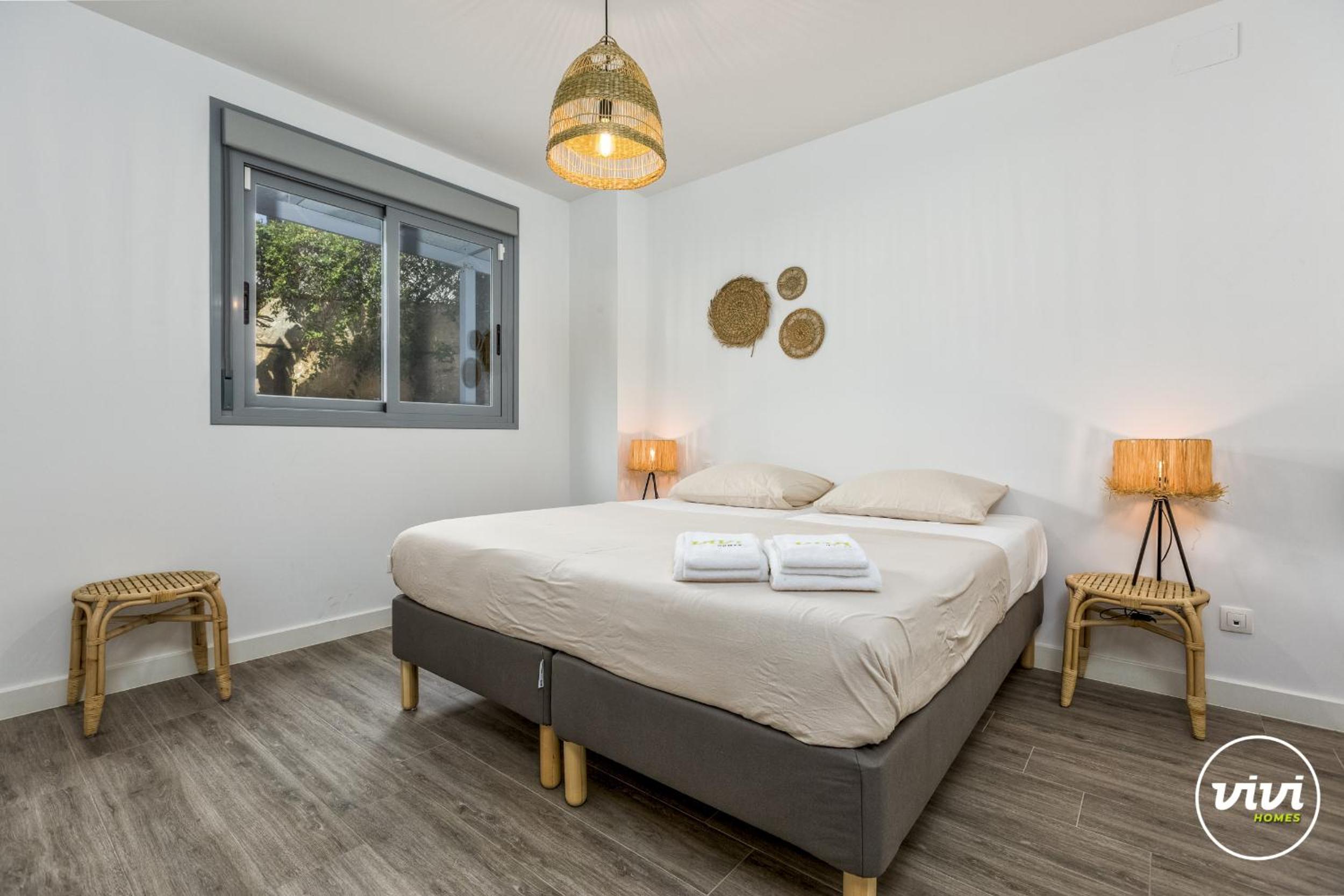 ViVi Homes - Casa Ferli Marbella Pool, Garden, Golf & Sea View