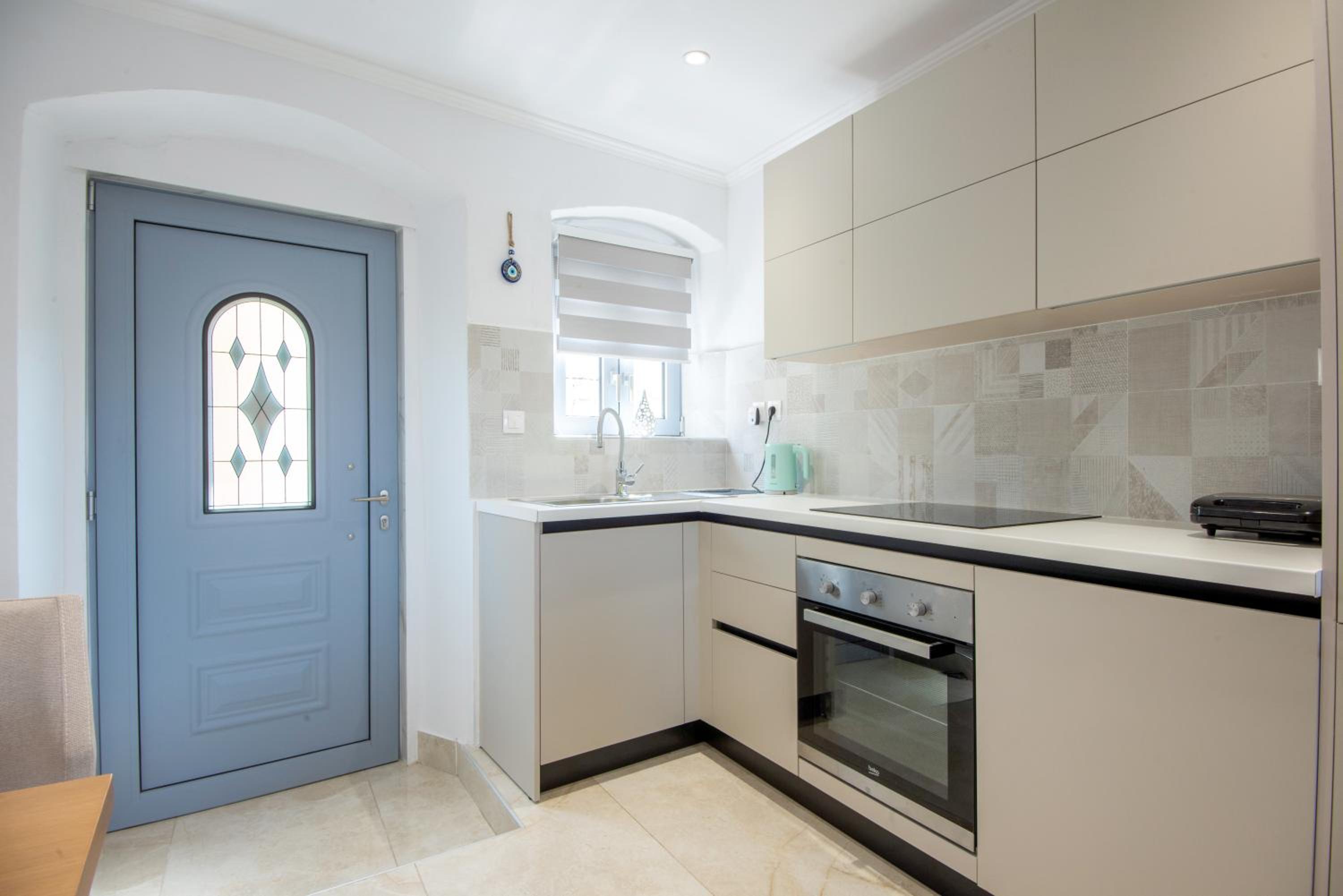 Solomon Premium House