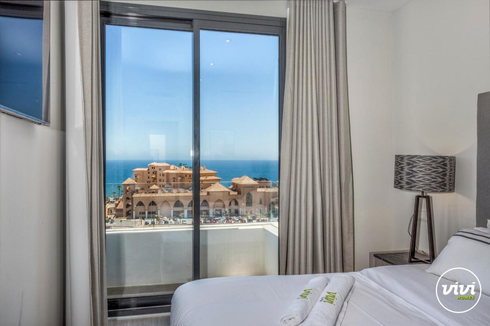 ViVi Homes -Zumo Pool, Gym & Sea View