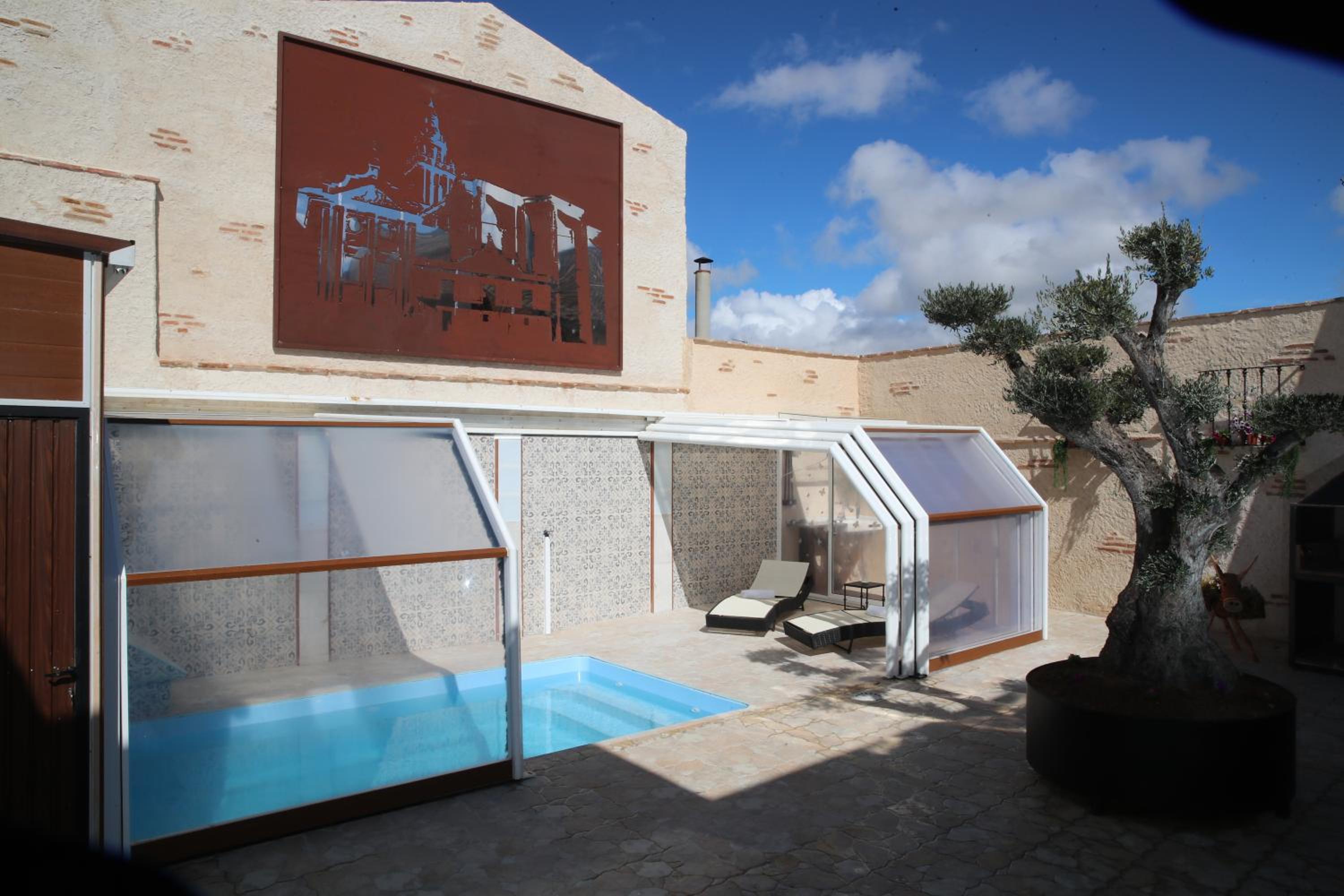 CASA RUINA