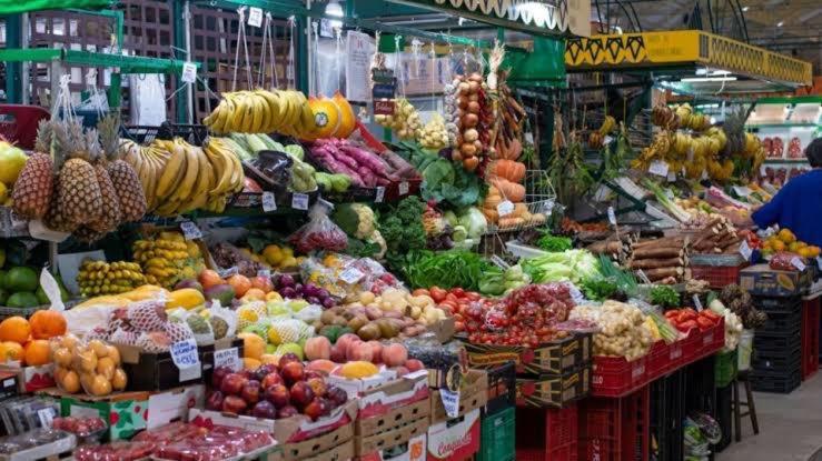 Apartamento para pessoas de família ou a negócio, Ap Grande 3 quartos no Brás próximo igreja Mundial,mercado municipal, 25 de março, templo Salomão, metro 