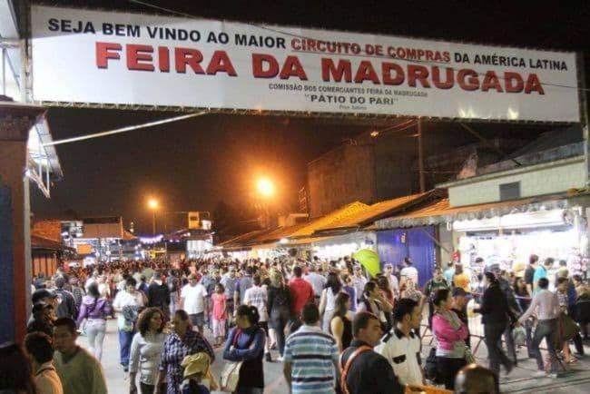 Apartamento para pessoas de família ou a negócio, Ap Grande 3 quartos no Brás próximo igreja Mundial,mercado municipal, 25 de março, templo Salomão, metro 