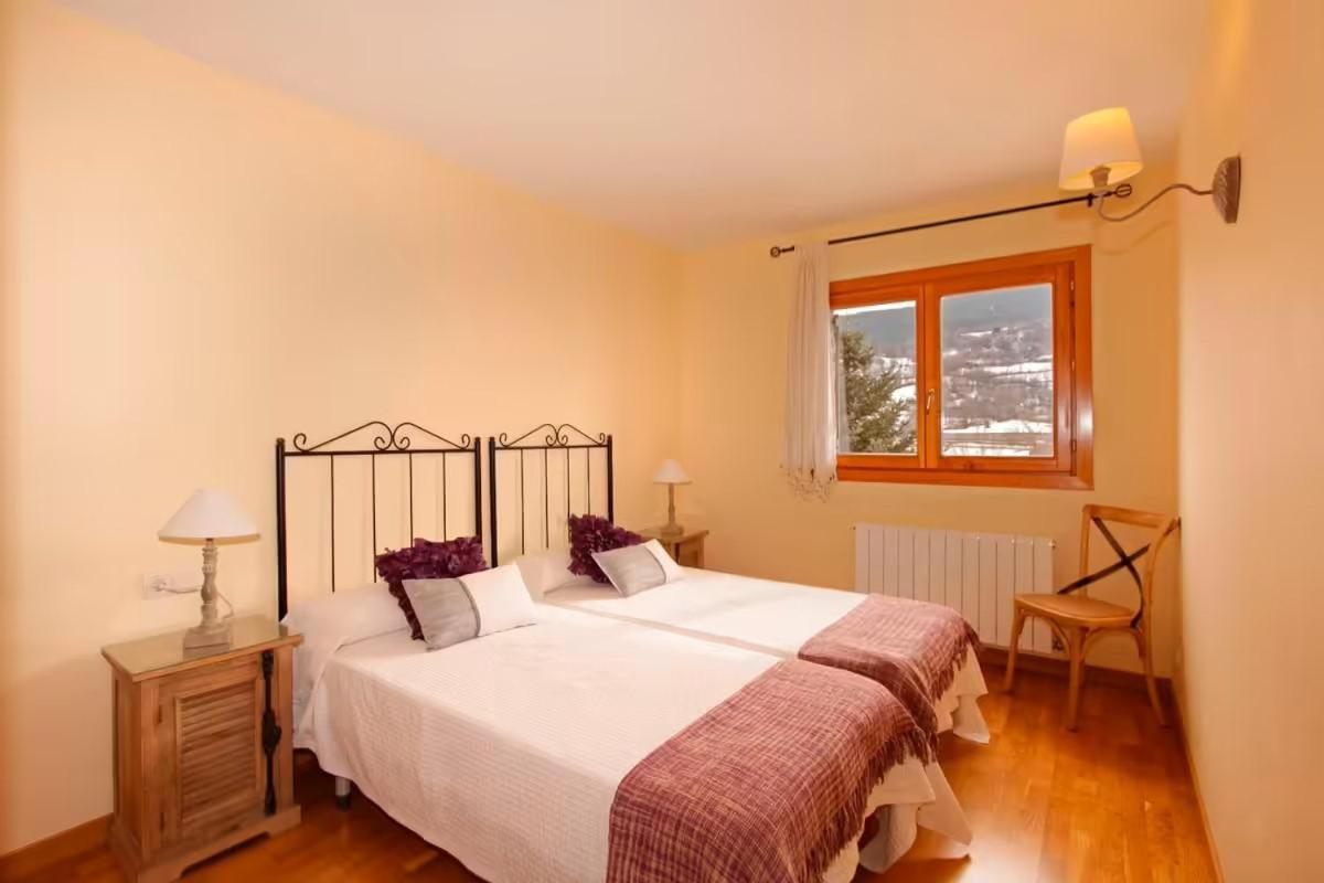 Casa ideal para 10 personas con amplia terraza y vistas