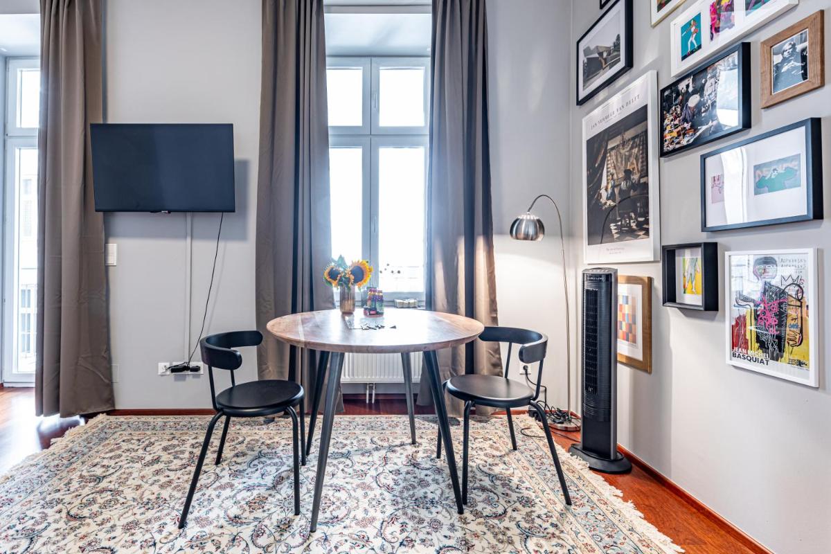 Vienna Apartment 1010