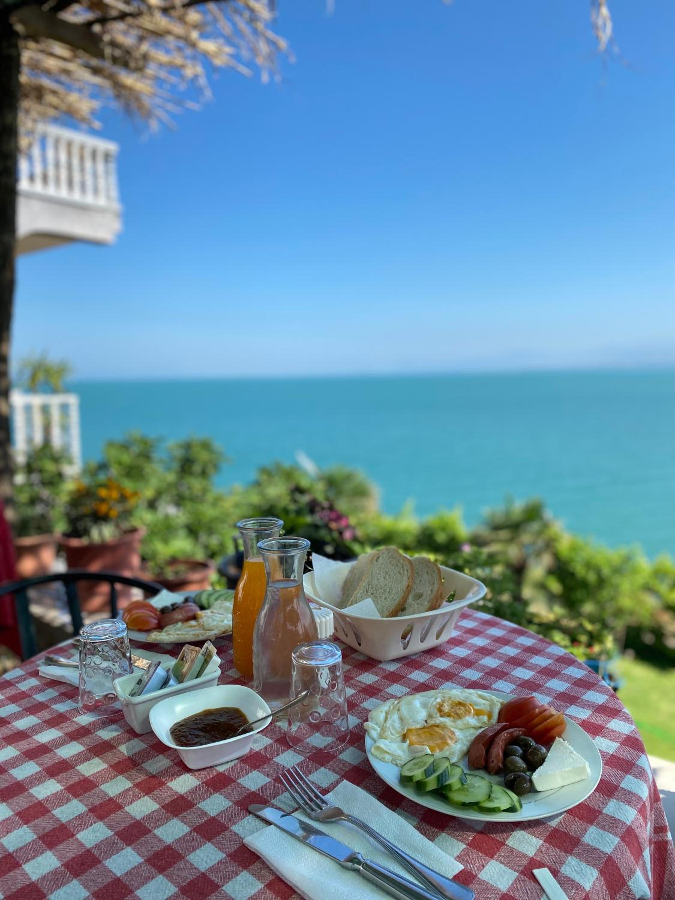 Bella Vista