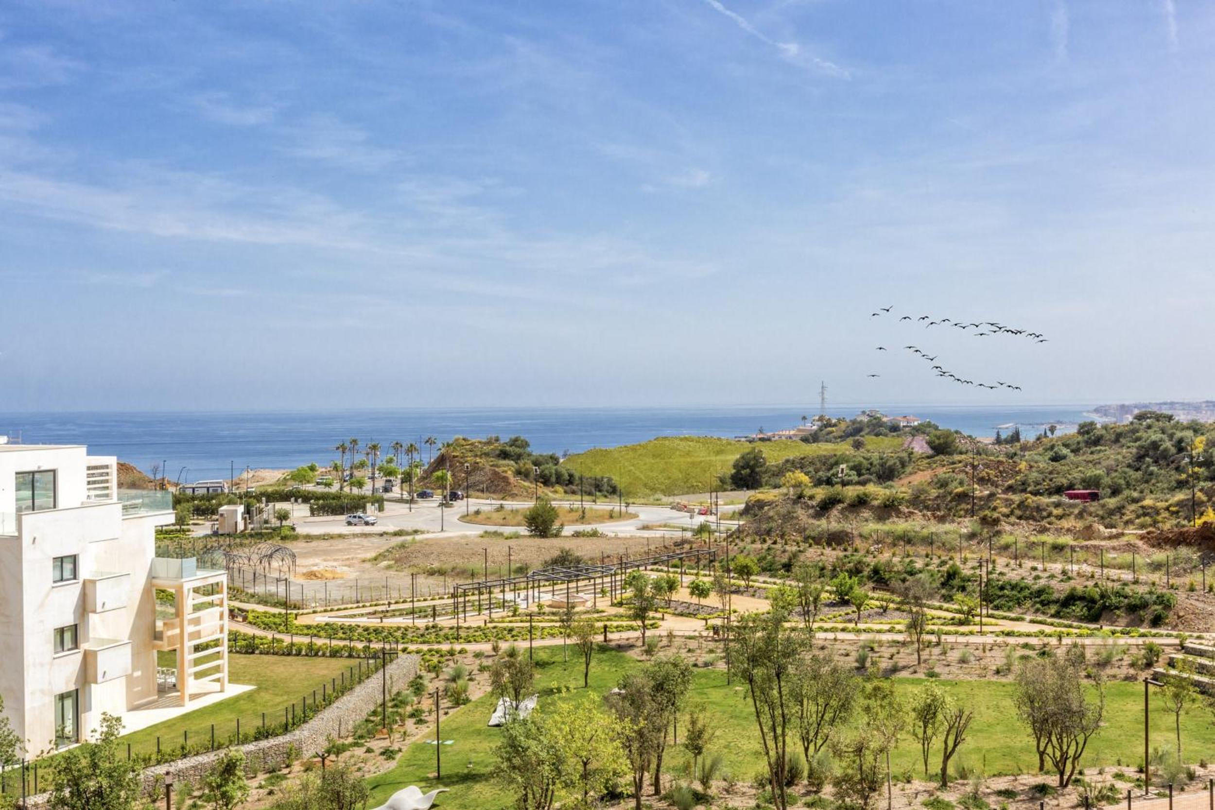 ViVi Homes - Panorama Pool, Golf, Terrace & Sea View