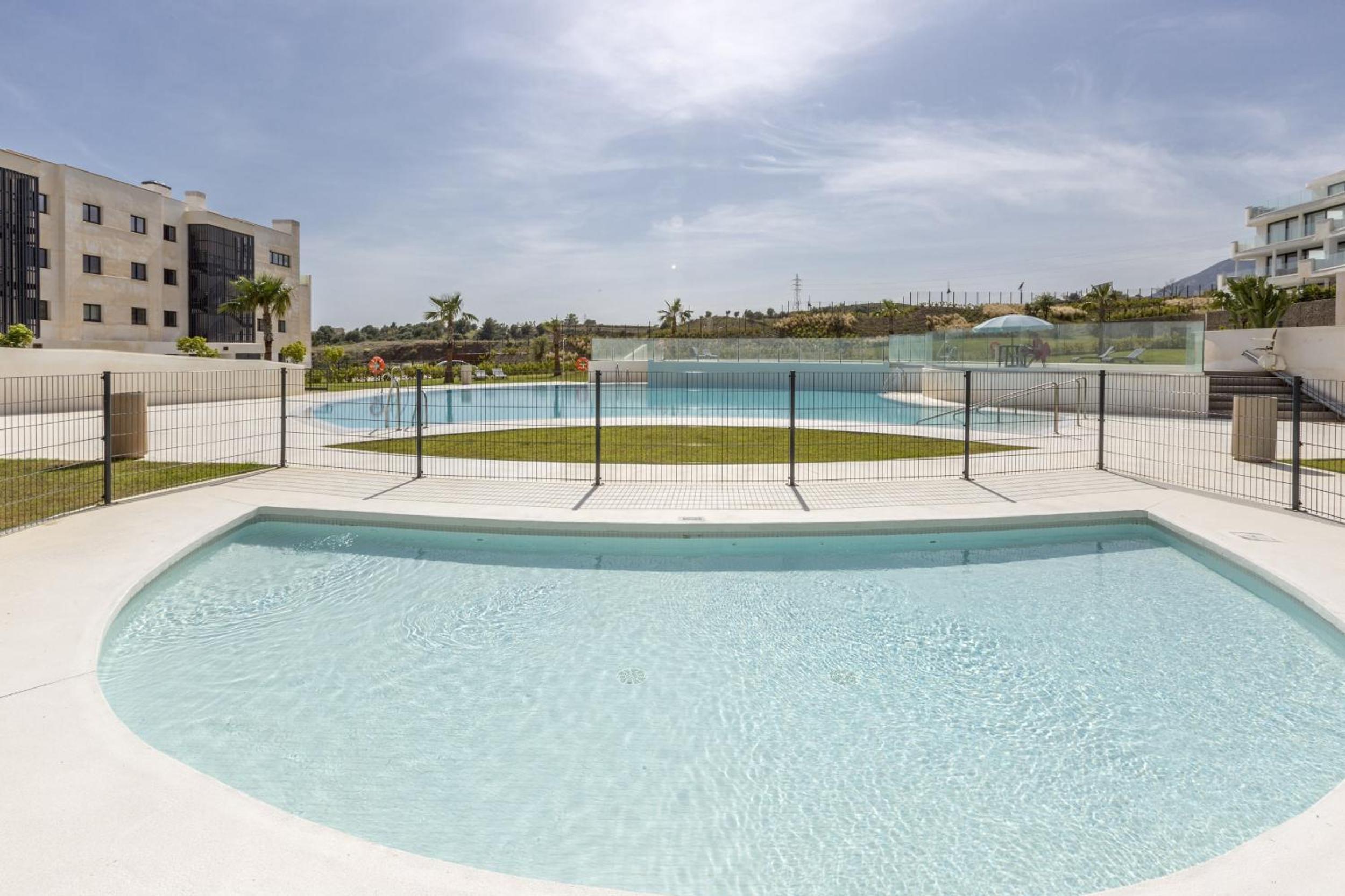 ViVi Homes - Panorama Pool, Golf, Terrace & Sea View