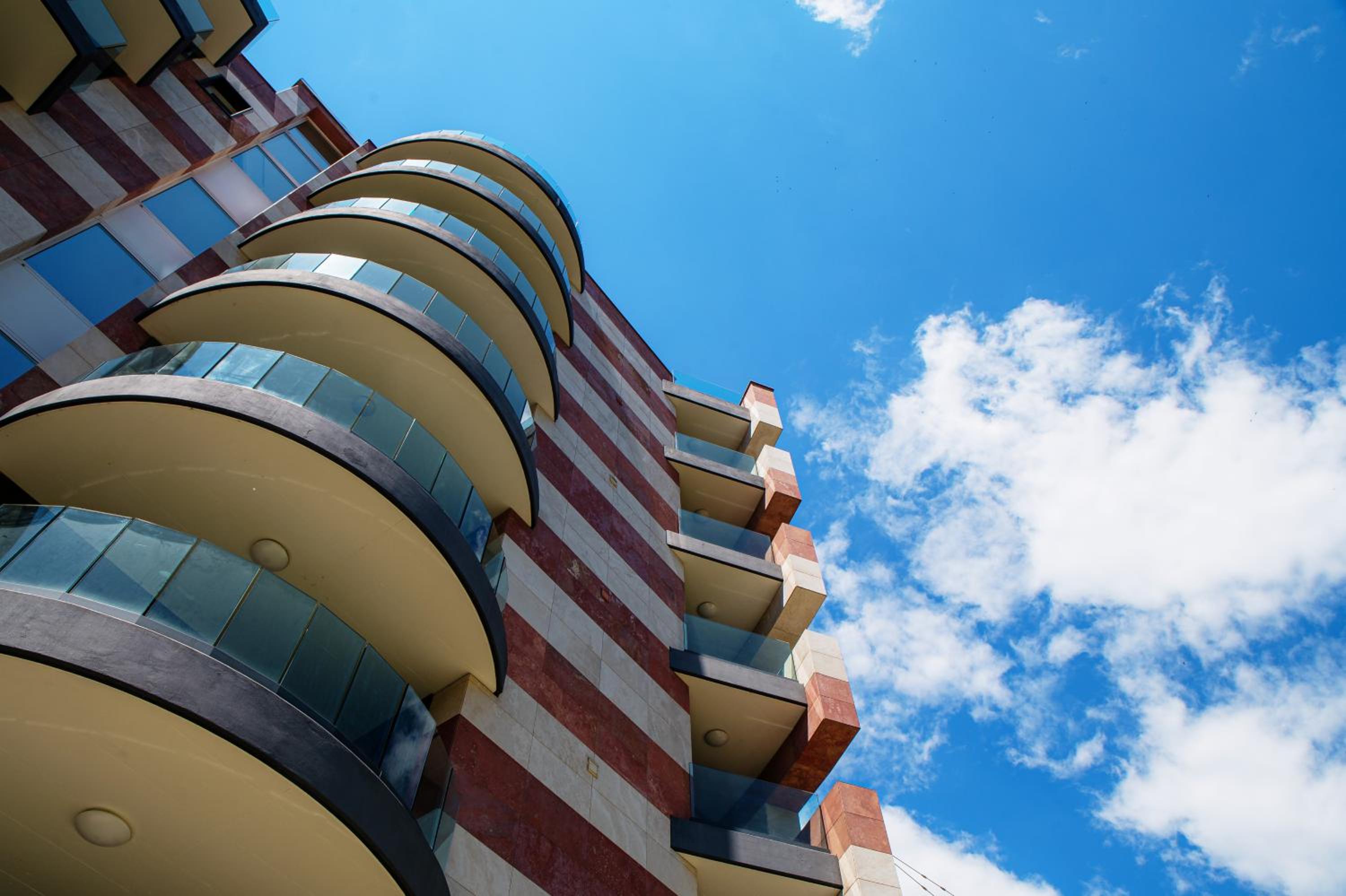 Roggia Apartments by Quokka 360 - central flats with parking space