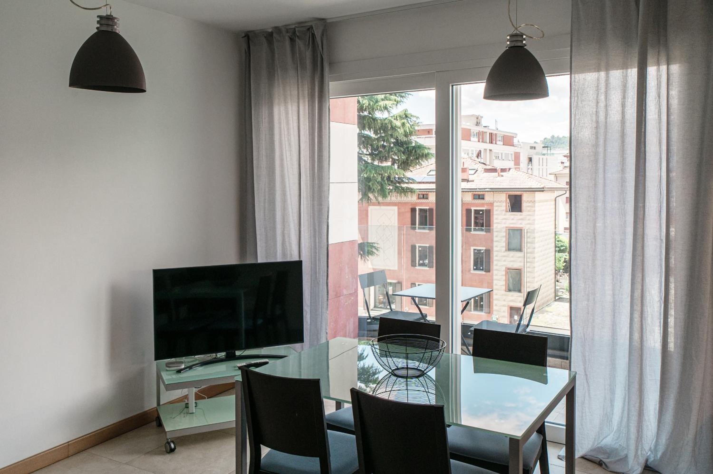 Roggia Apartments by Quokka 360 - central flats with parking space