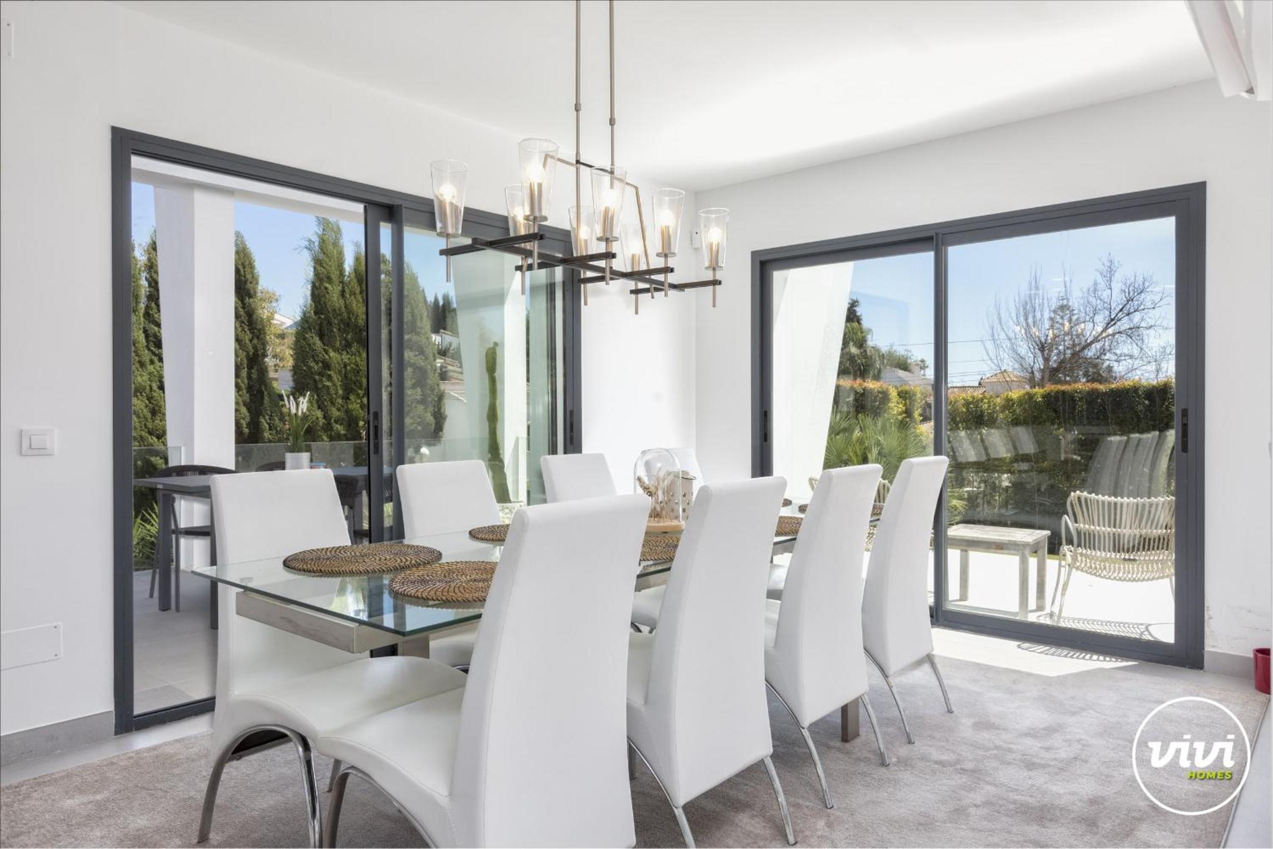 ViVi Homes -Villa Ruby Pool, Garden, Golf & Beach