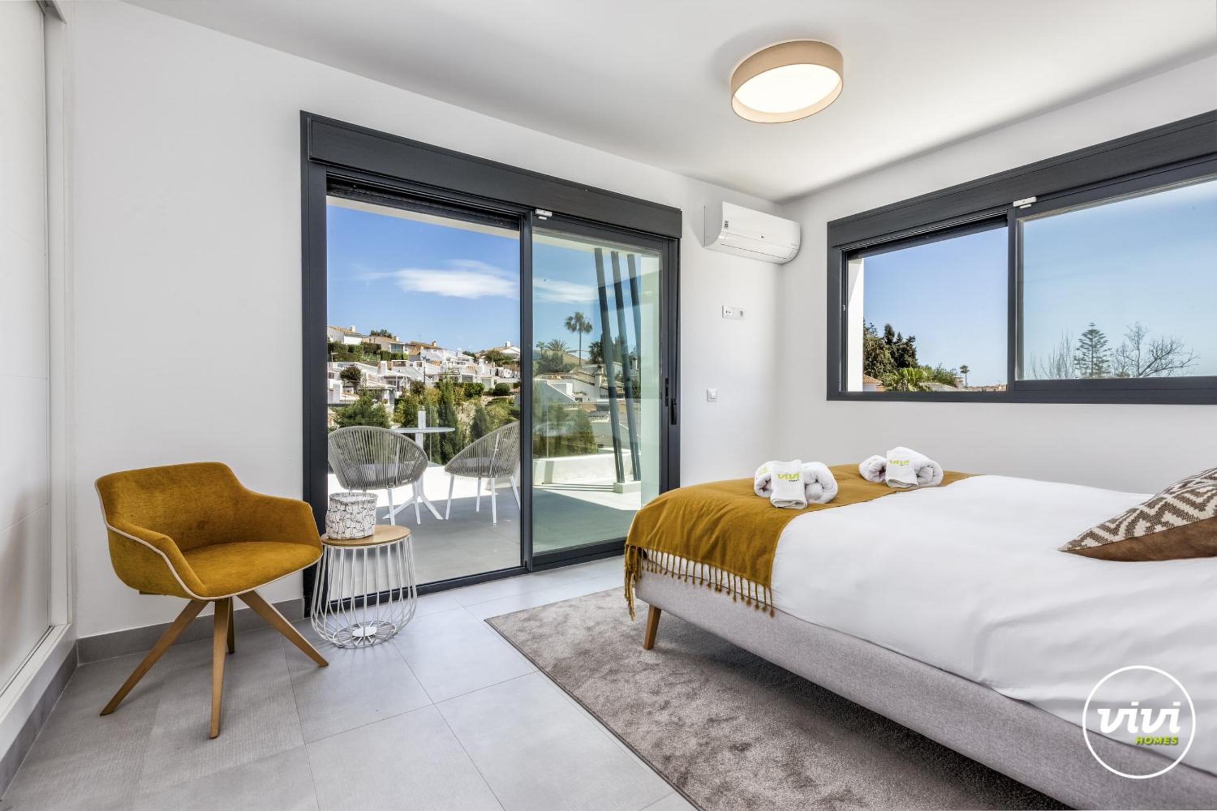 ViVi Homes -Villa Ruby Pool, Garden, Golf & Beach