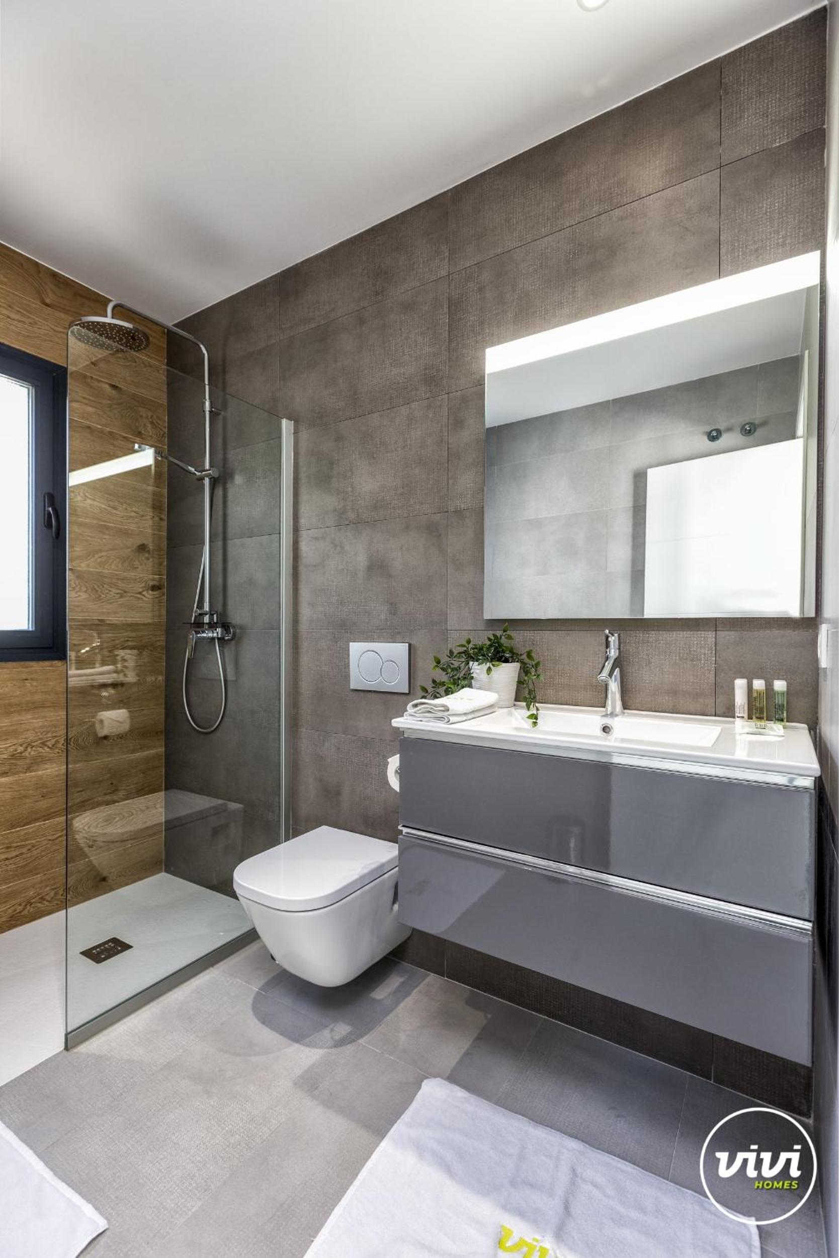 ViVi Homes -Villa Ruby Pool, Garden, Golf & Beach