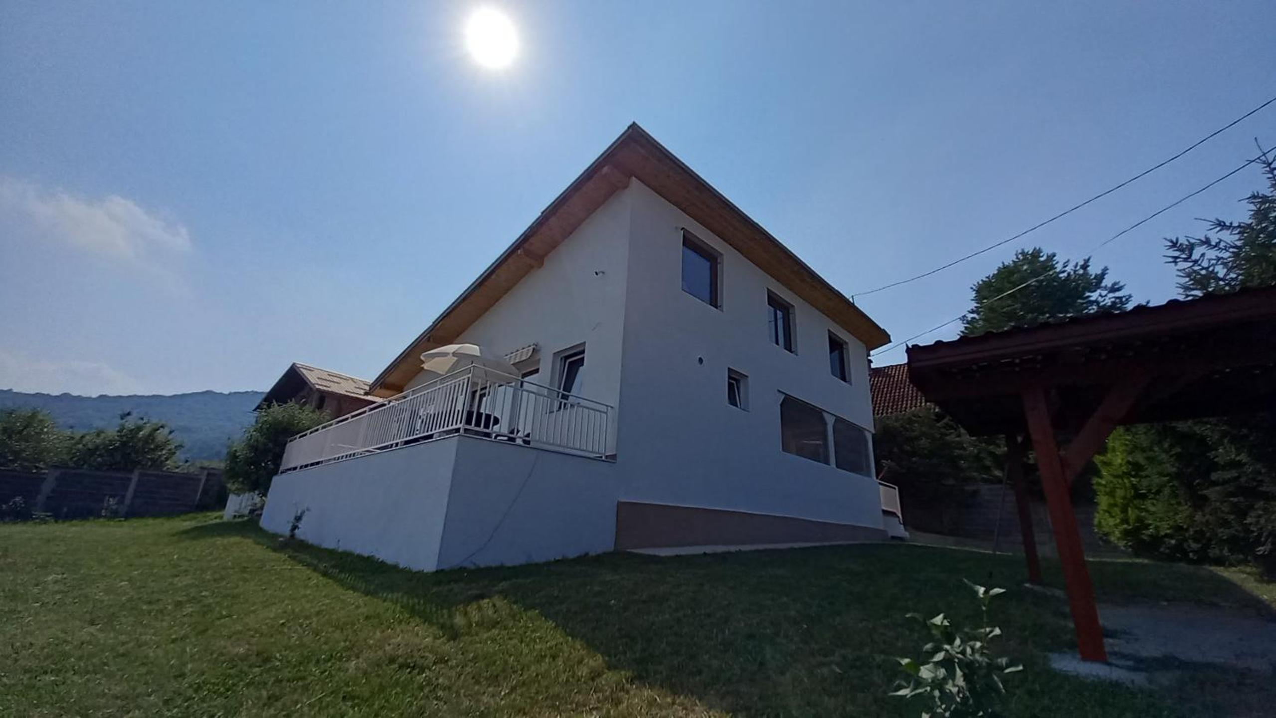 Vila Ejna , Misevici