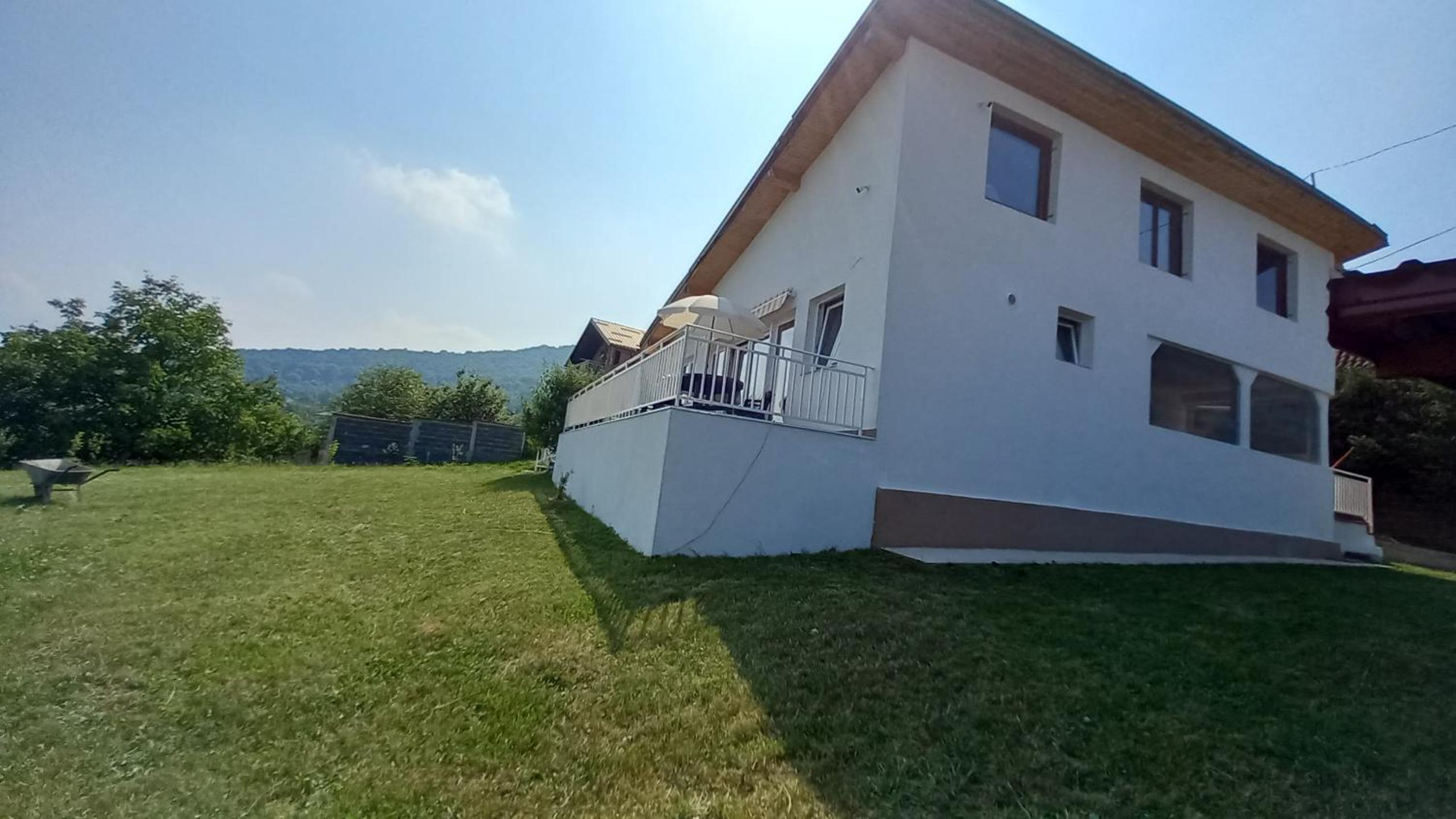 Vila Ejna , Misevici