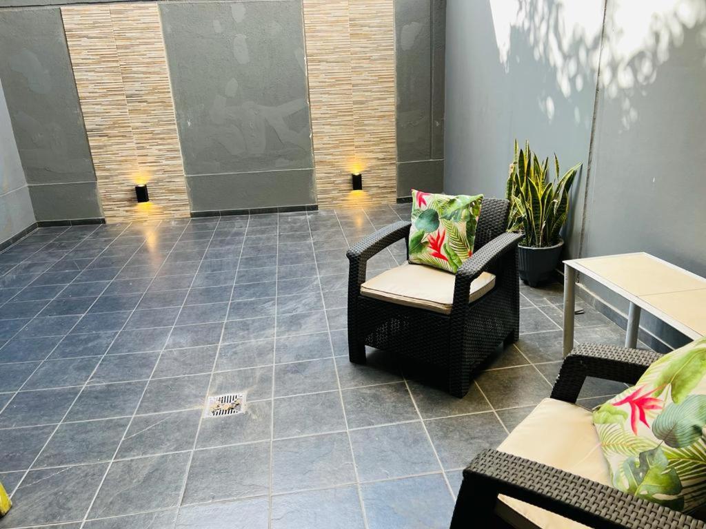 Departamento amplio zona sur con patio