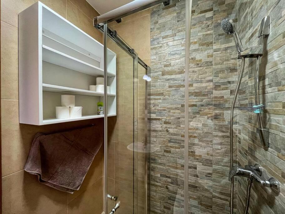 Charming Two Bedroom Apartment