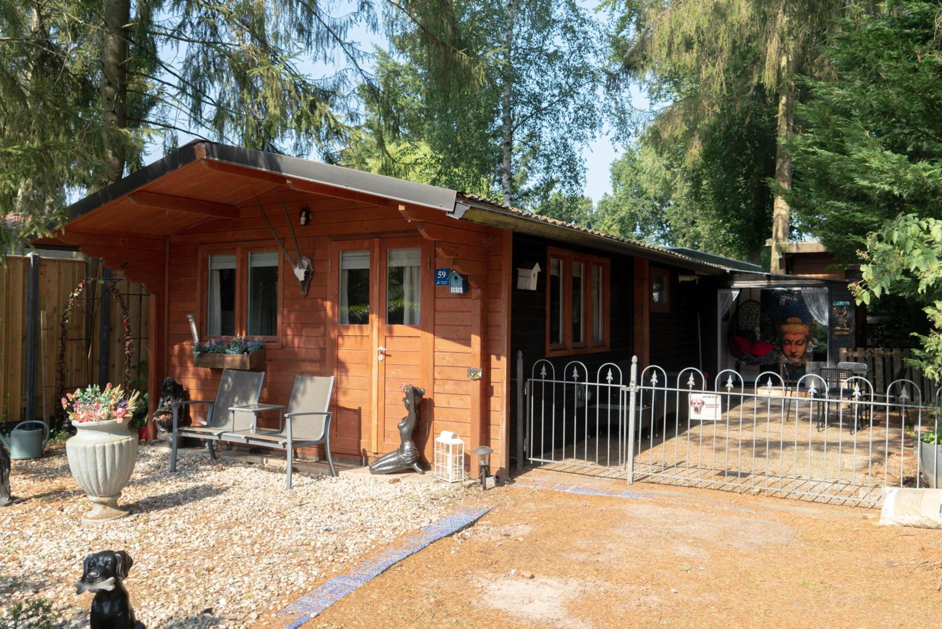 Chalet op een rustig park in de natuur view 5