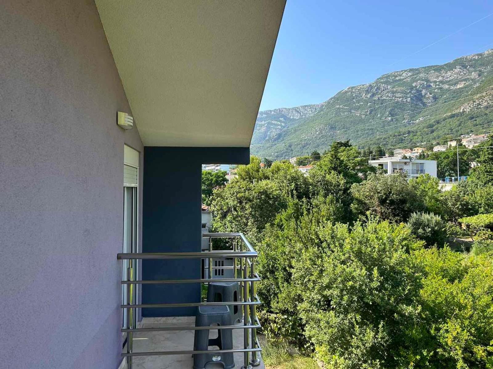 TEODORA DARIJA LUCIJA APARTMANI Sutomore