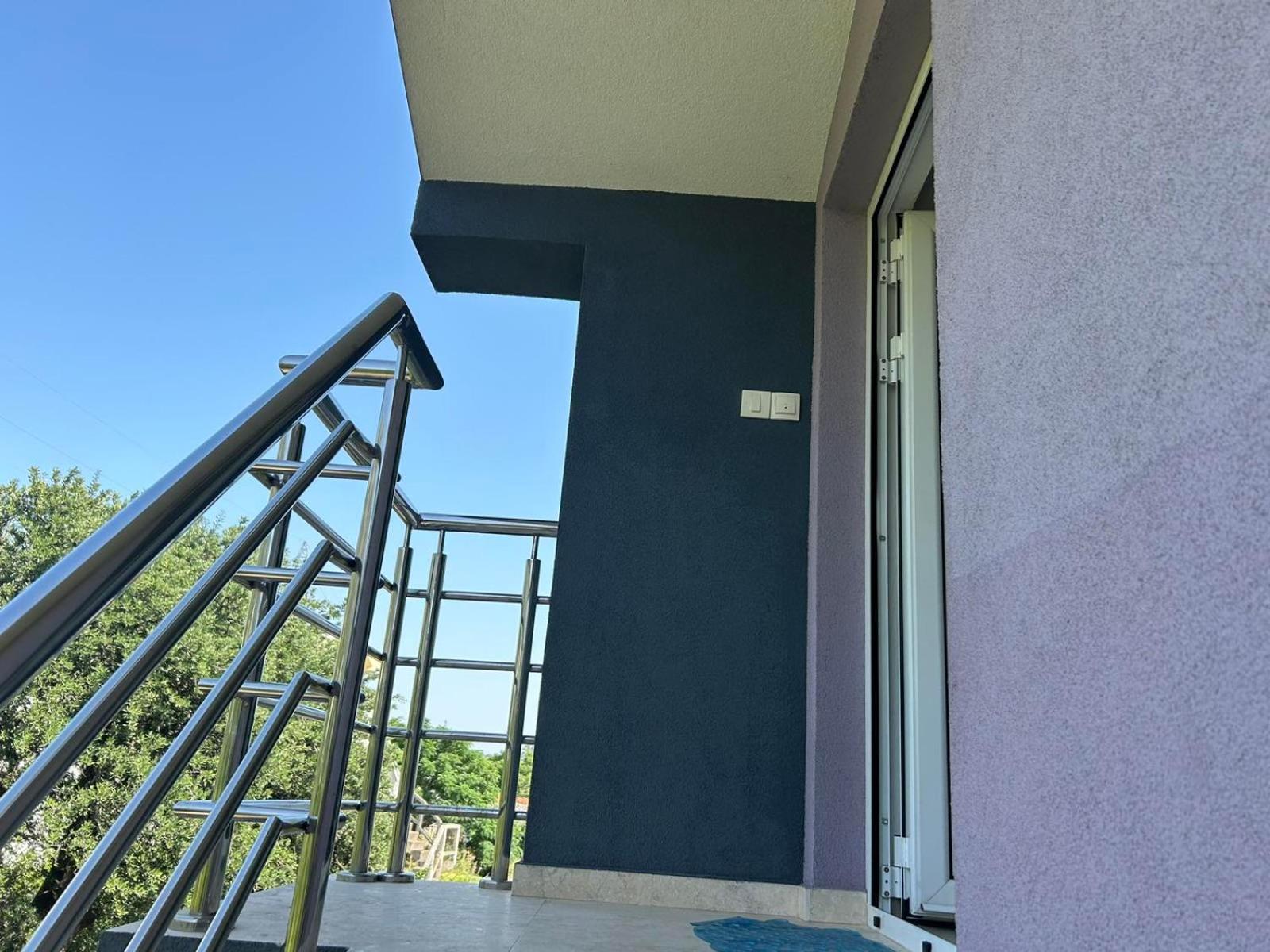 TEODORA DARIJA LUCIJA APARTMANI Sutomore