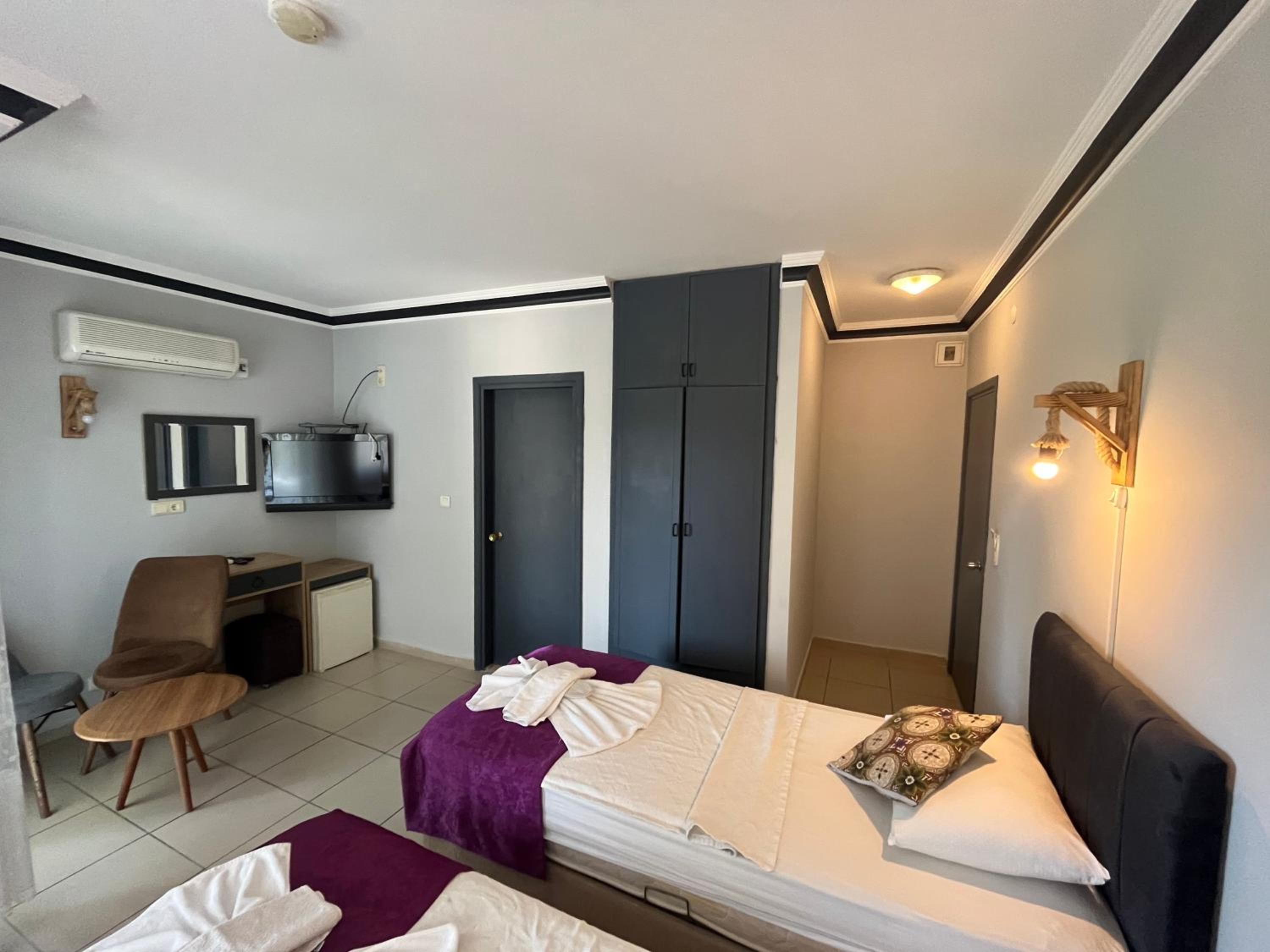 Hotel Lunay - Image 24