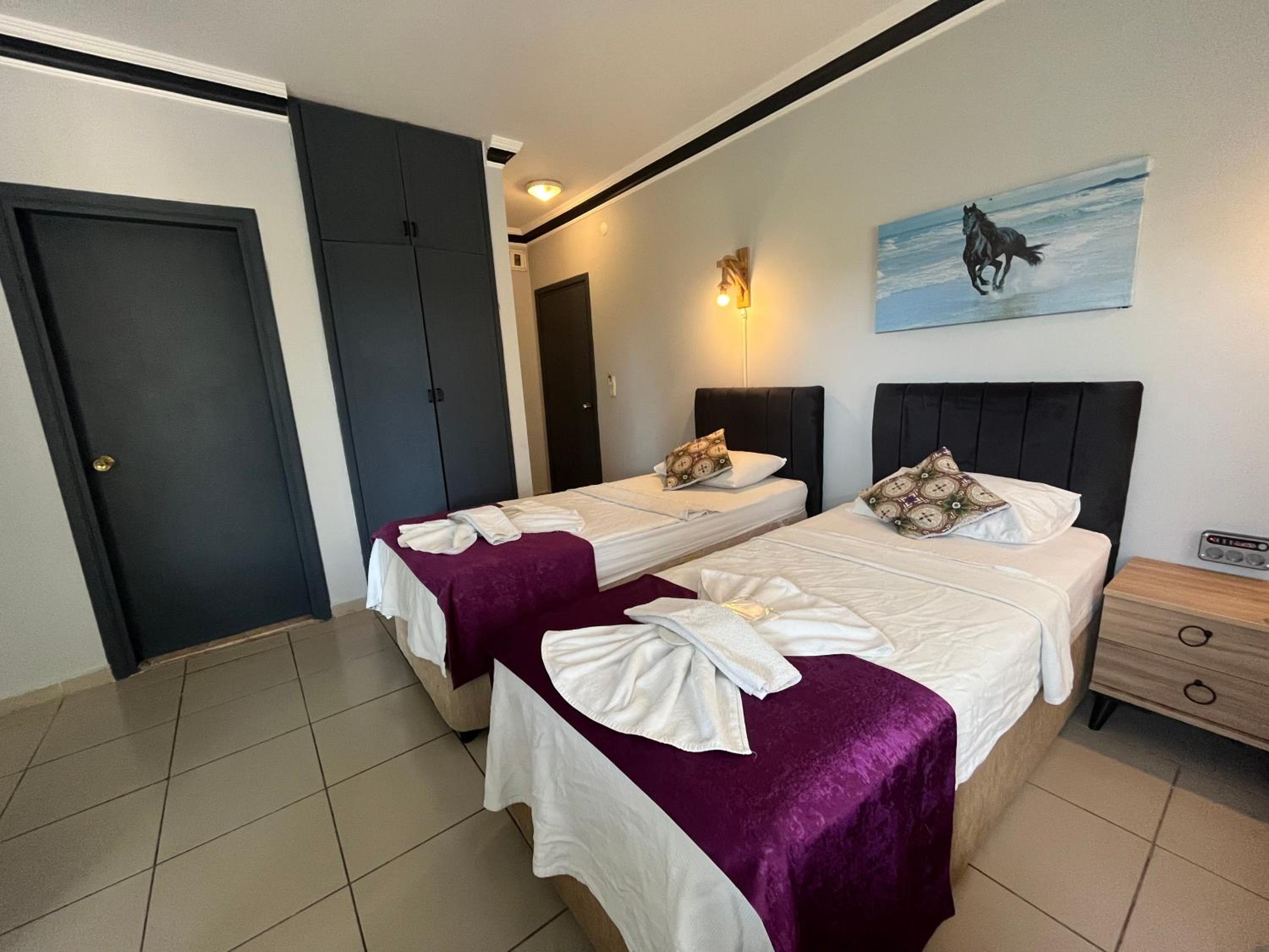 Hotel Lunay - Image 22