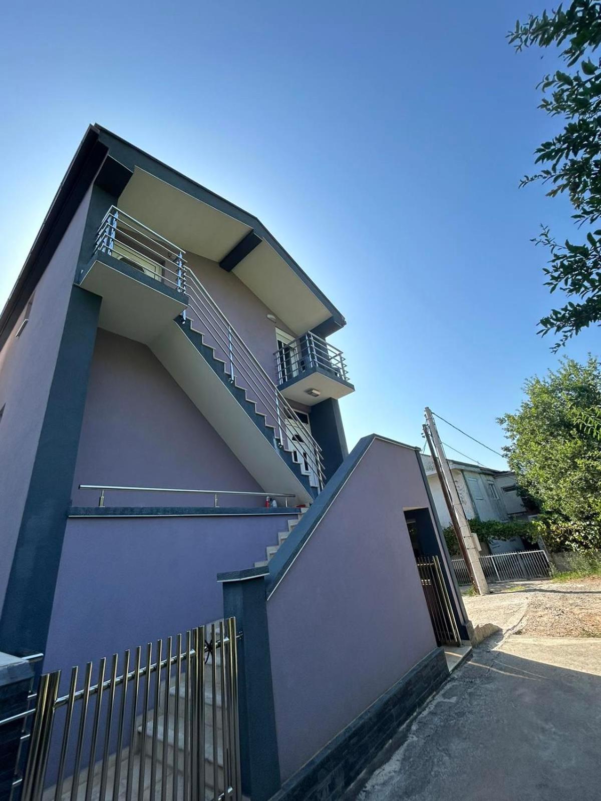 TEODORA DARIJA LUCIJA APARTMANI Sutomore