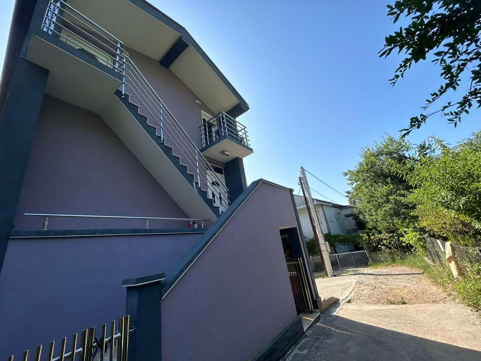 TEODORA DARIJA LUCIJA APARTMANI Sutomore