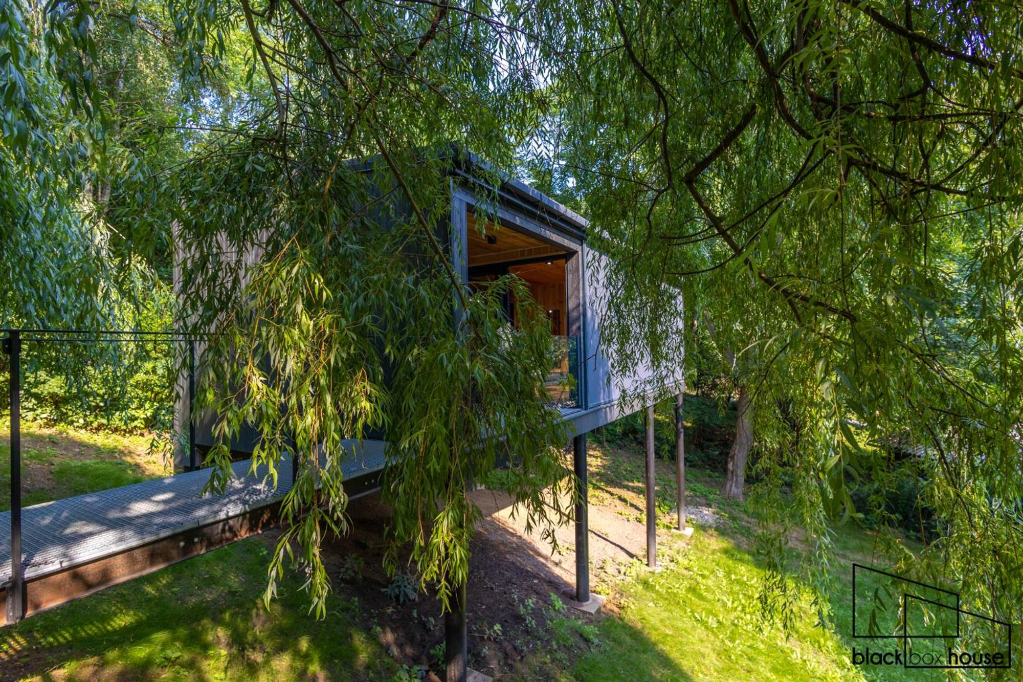 Blackbox House Noszvaj view 4