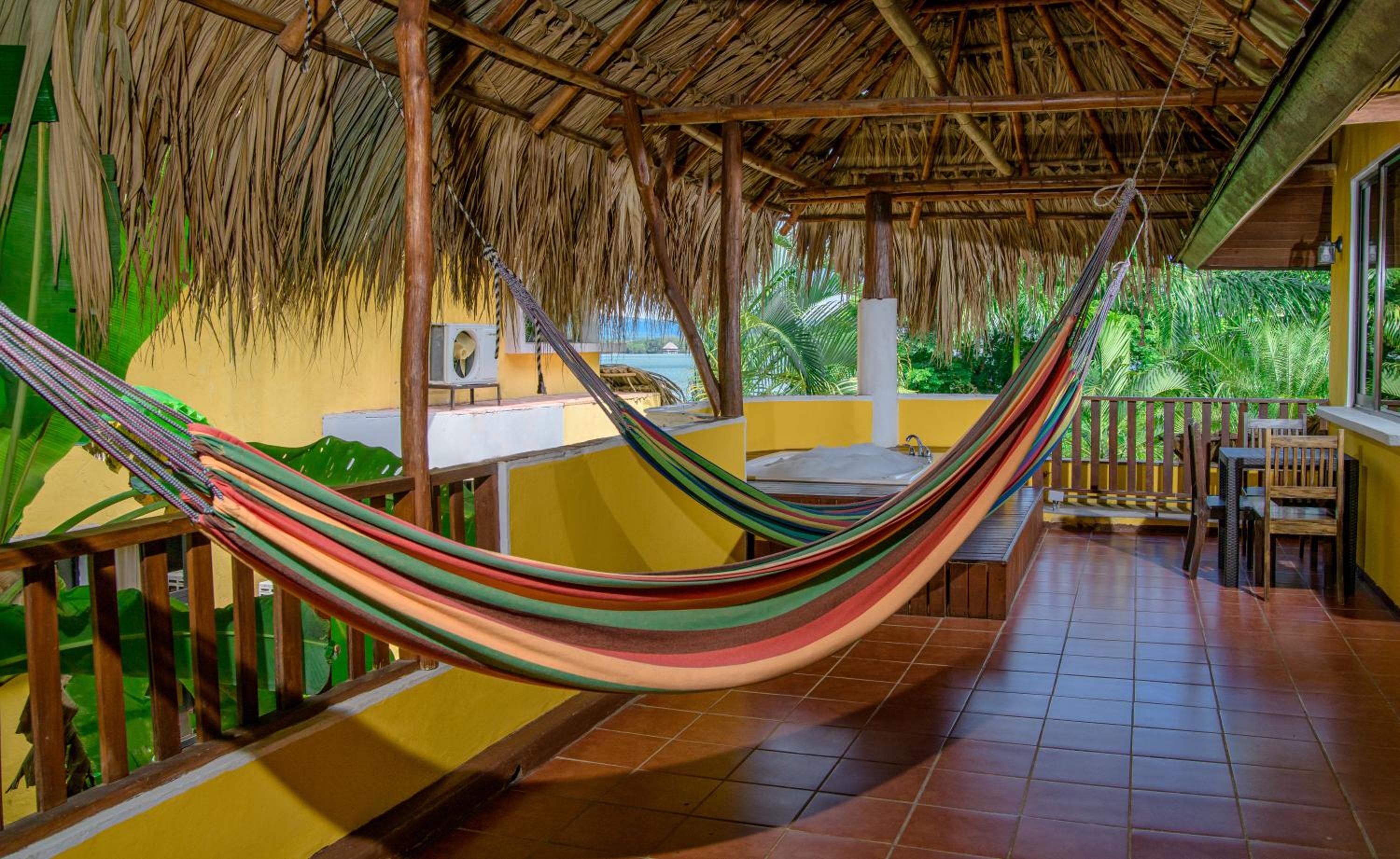 Banana Palms Hotel - Property Image 11
