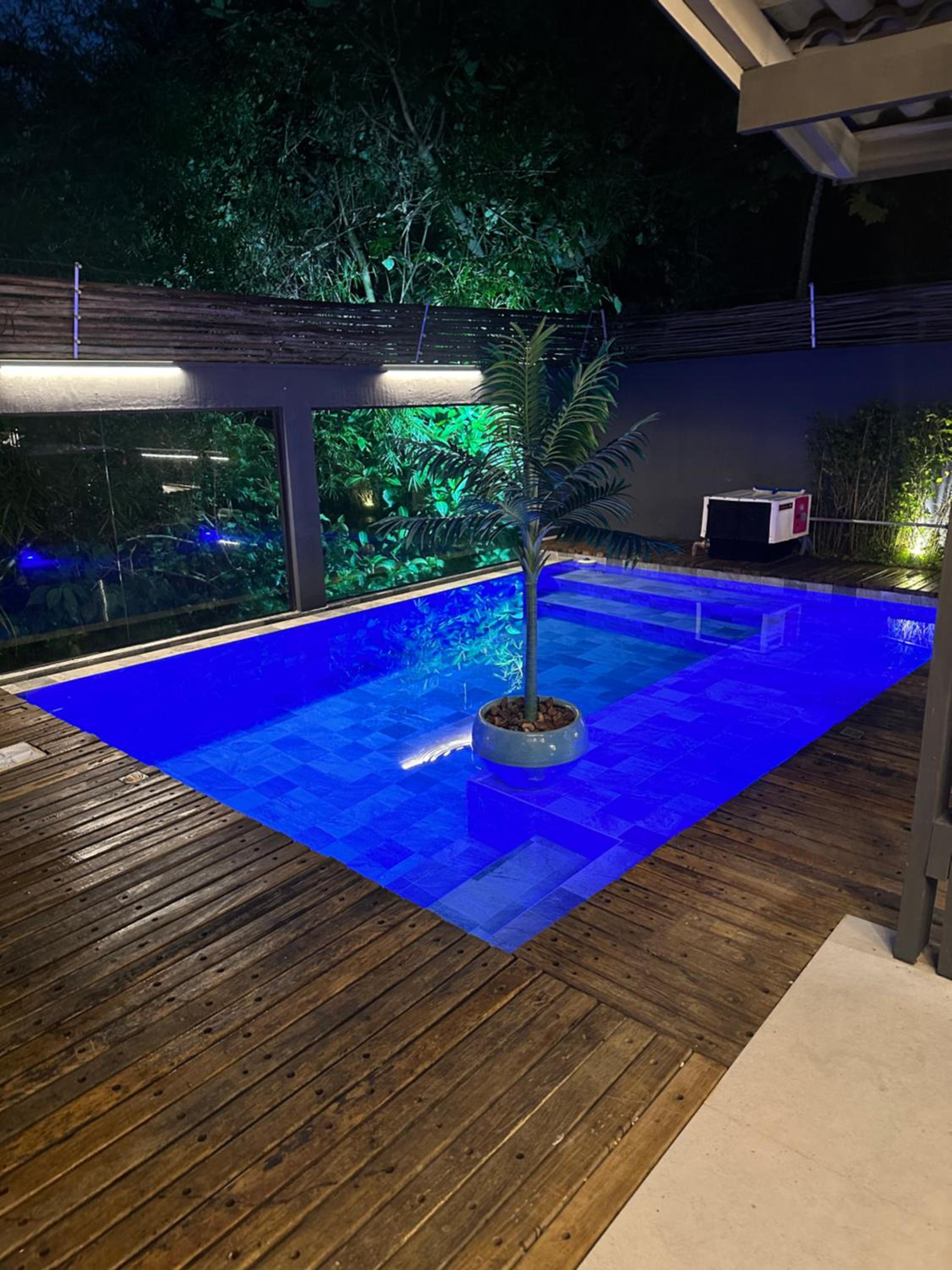 Casa térrea com acessibilidade em Juquehy com piscina climatizada e hidromassagem