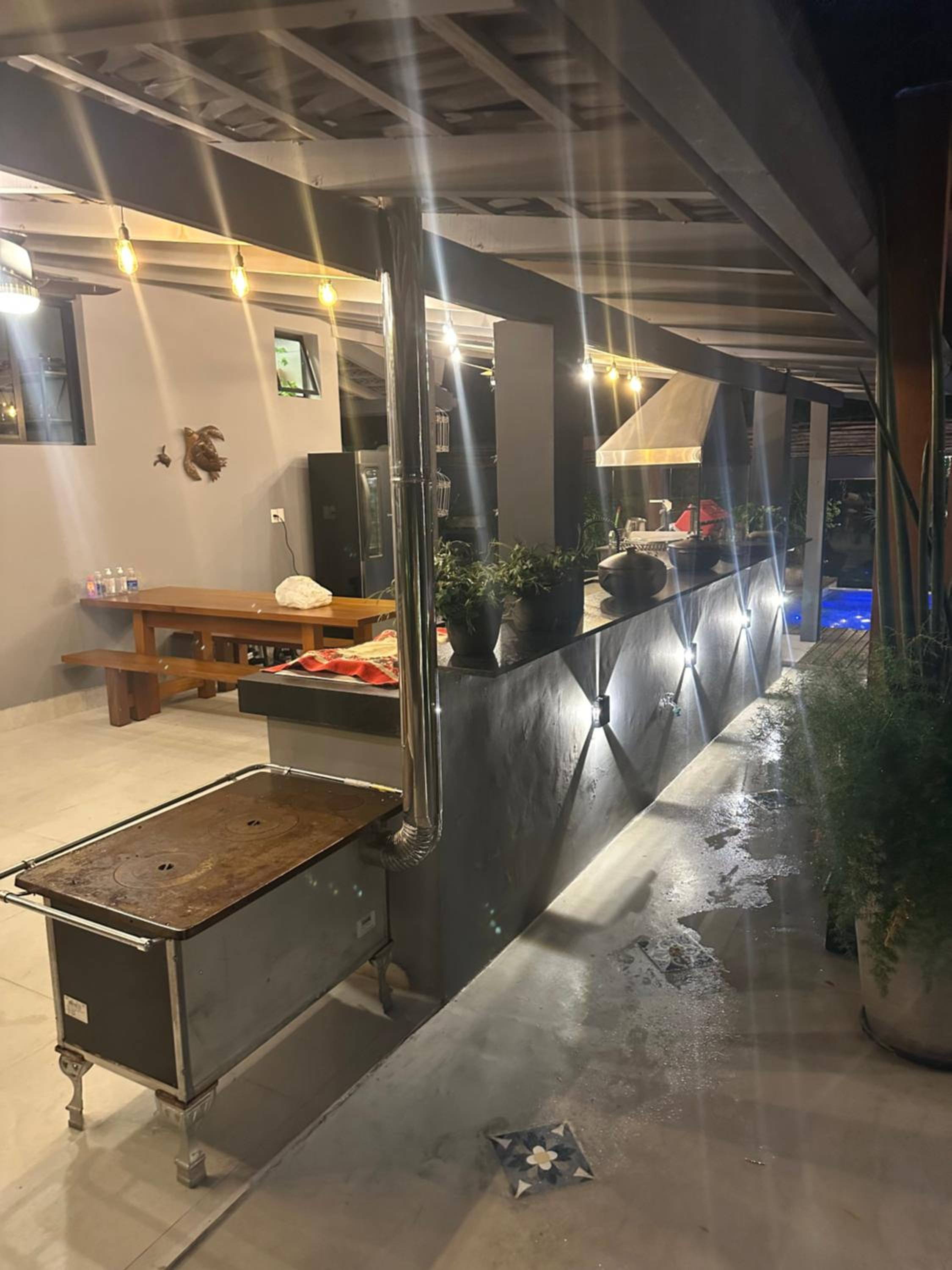 Casa térrea com acessibilidade em Juquehy com piscina climatizada e hidromassagem