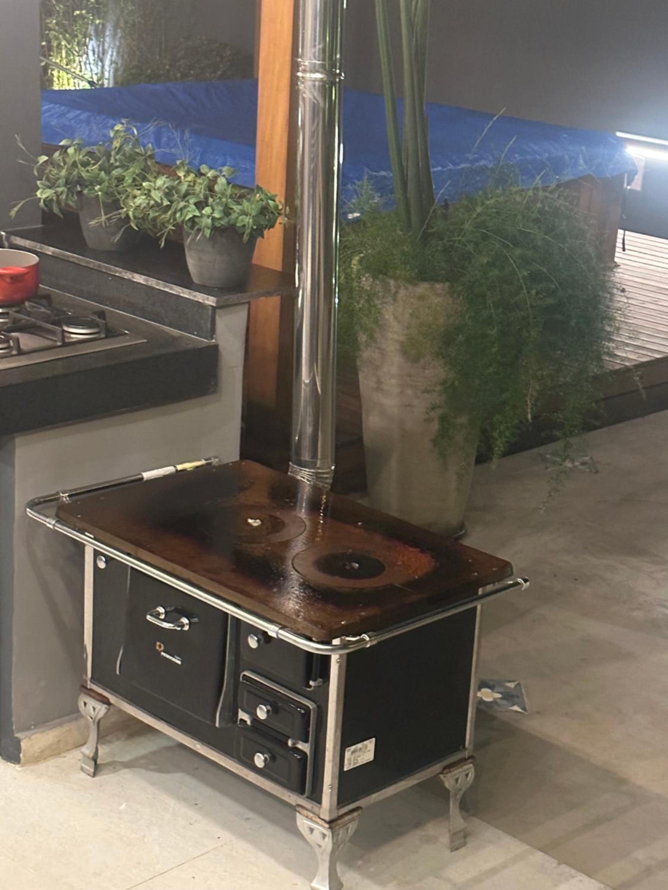 Casa térrea com acessibilidade em Juquehy com piscina climatizada e hidromassagem